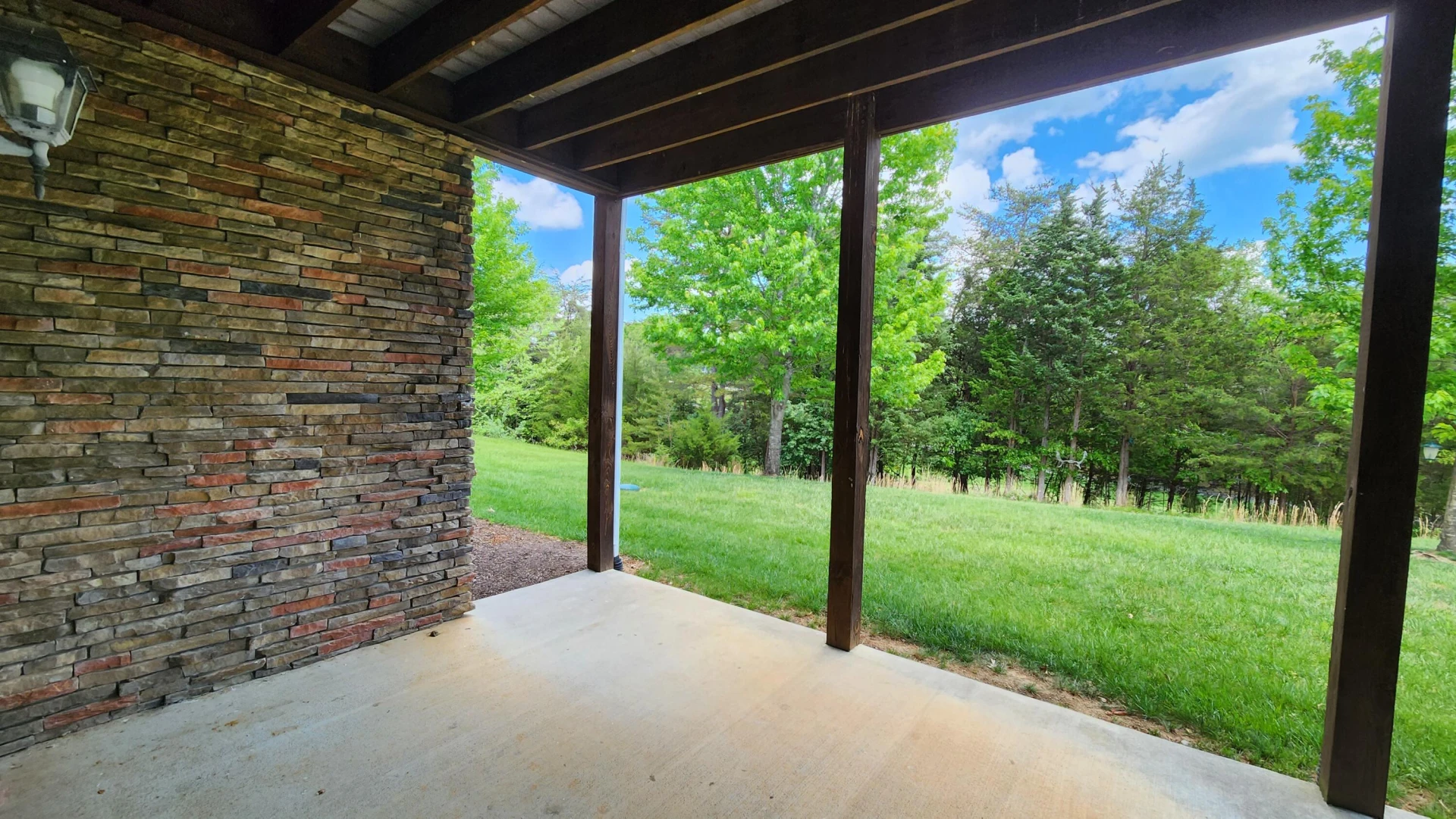 1057 Barrow Hills DR - Photo 38