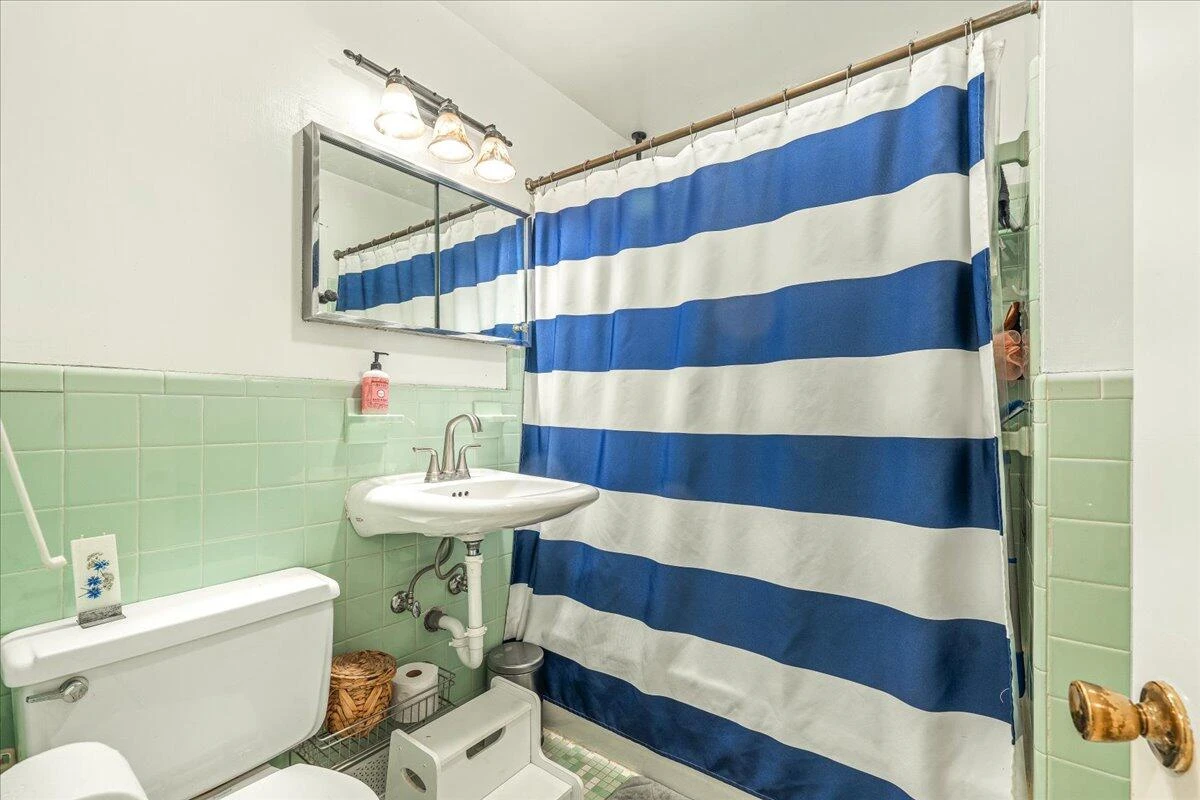 1228 Rendezvous LN - Photo 30