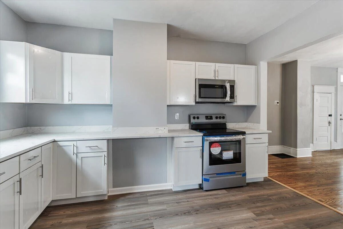 1006 Staunton AVE - Photo 17