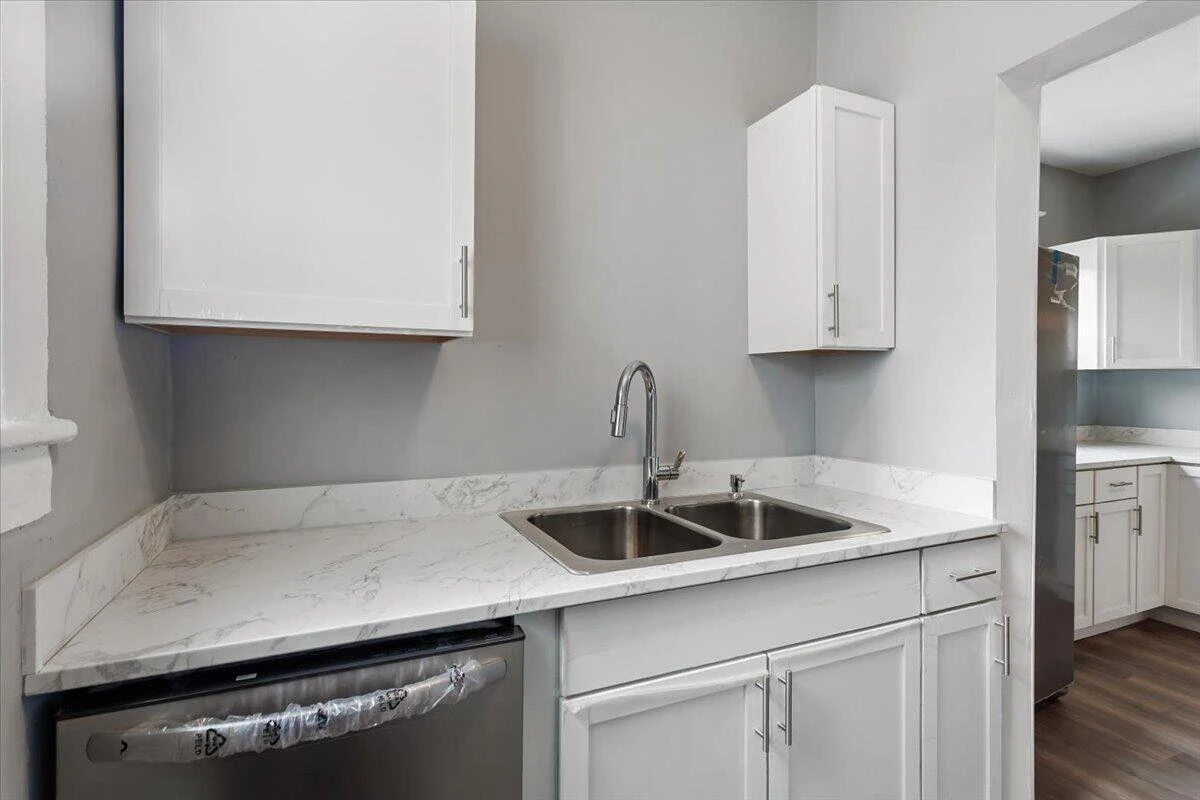 1006 Staunton AVE - Photo 19