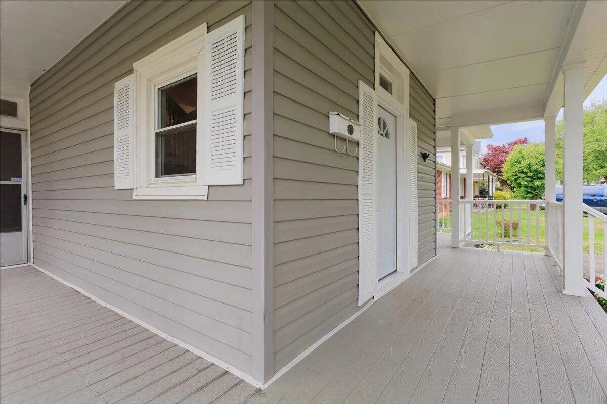 1006 Staunton AVE - Photo 6