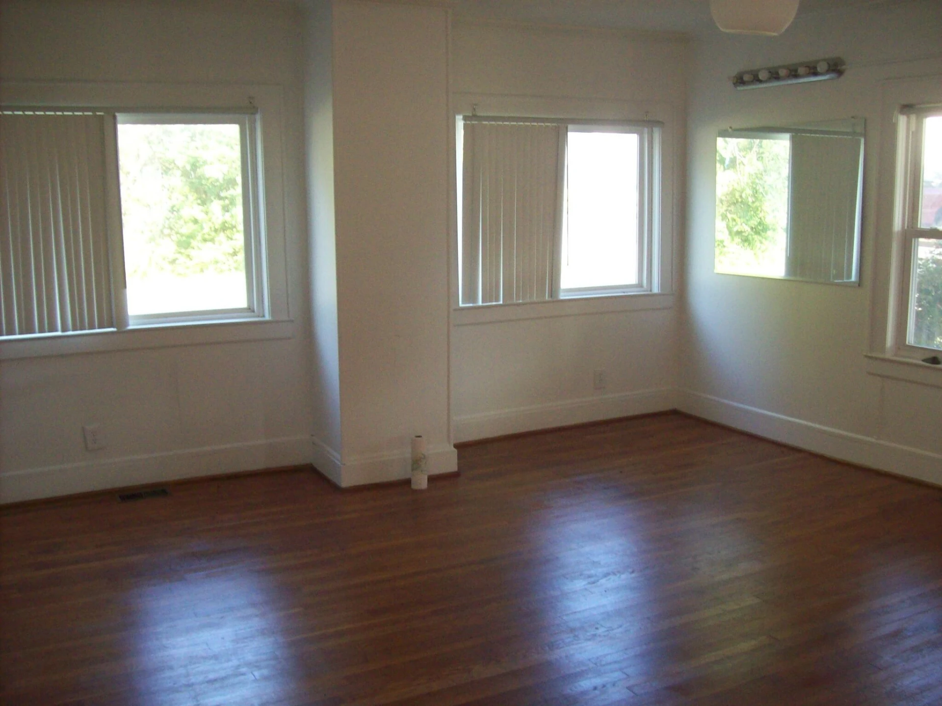 126 Cleveland AVE - Photo 8