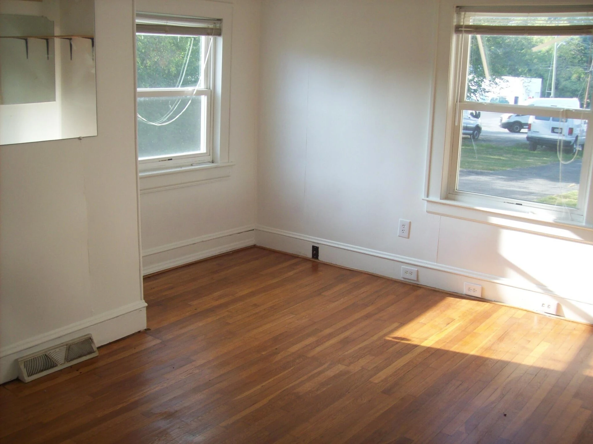 126 Cleveland AVE - Photo 9