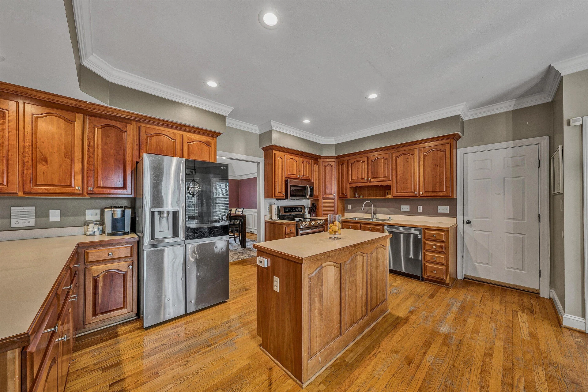 8322 Cardington DR - Photo 12