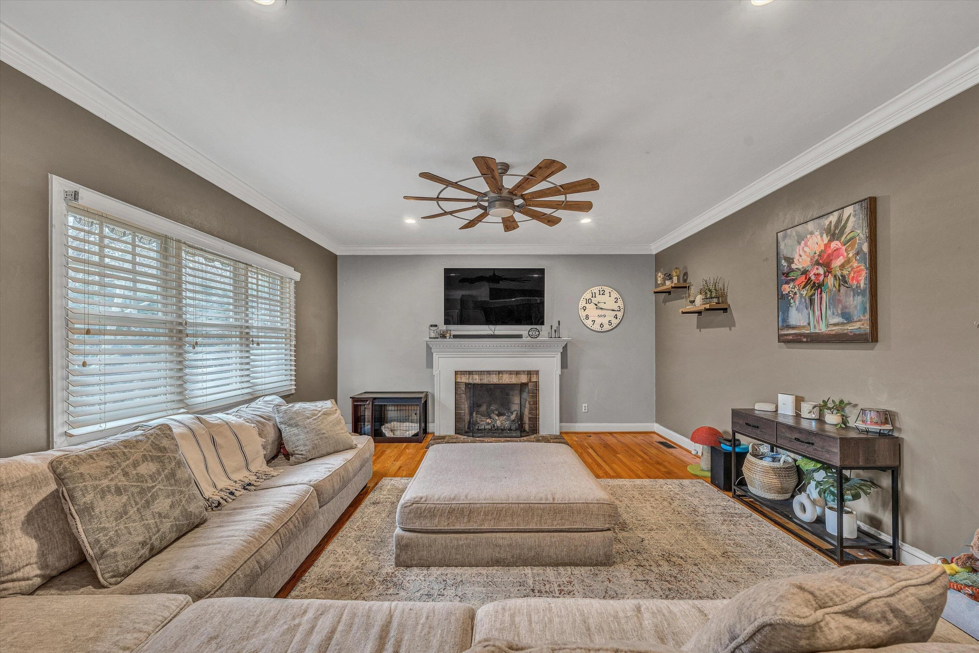 8322 Cardington DR - Photo 15