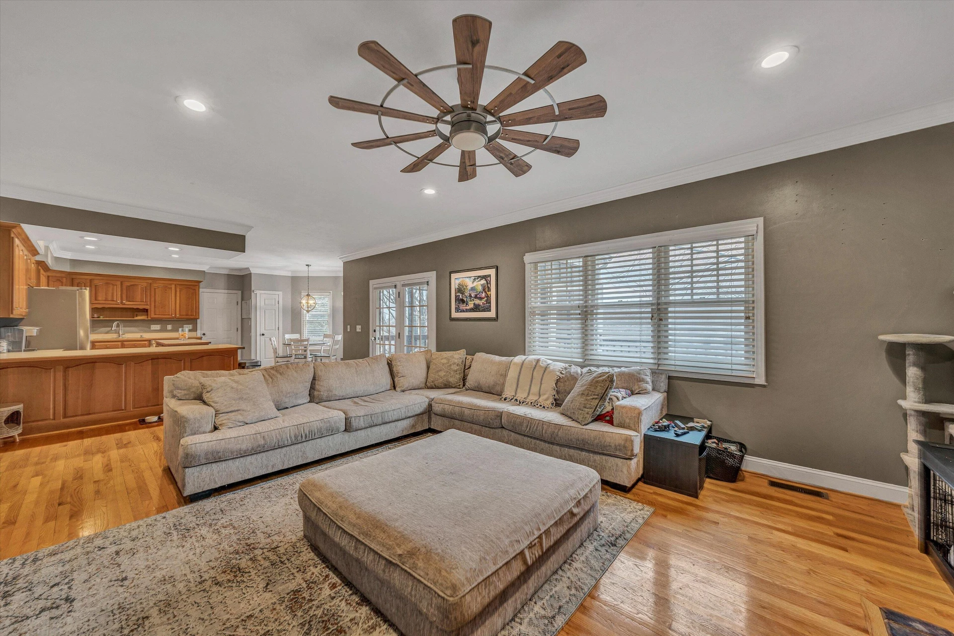 8322 Cardington DR - Photo 16