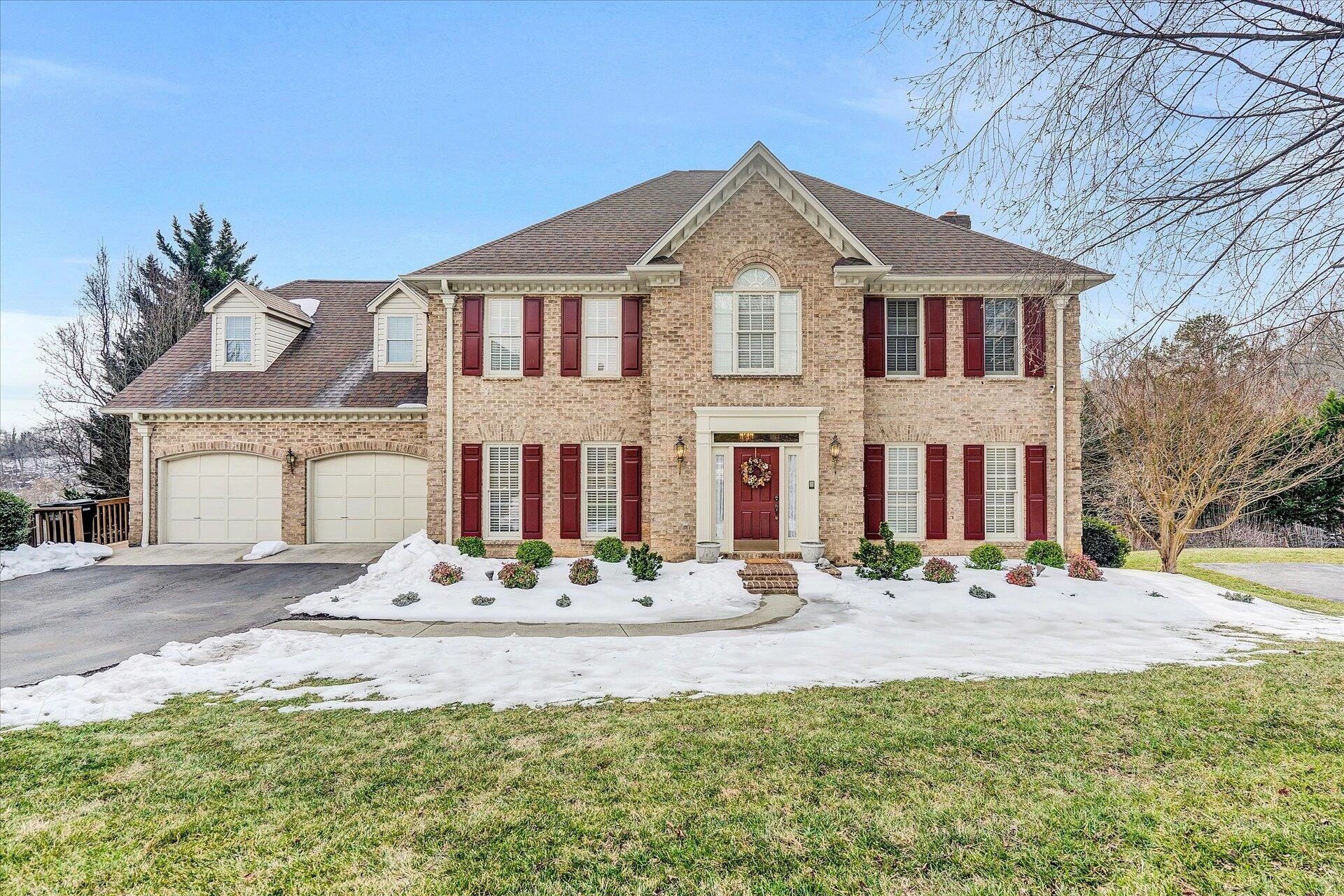 8322 Cardington DR - Photo 2