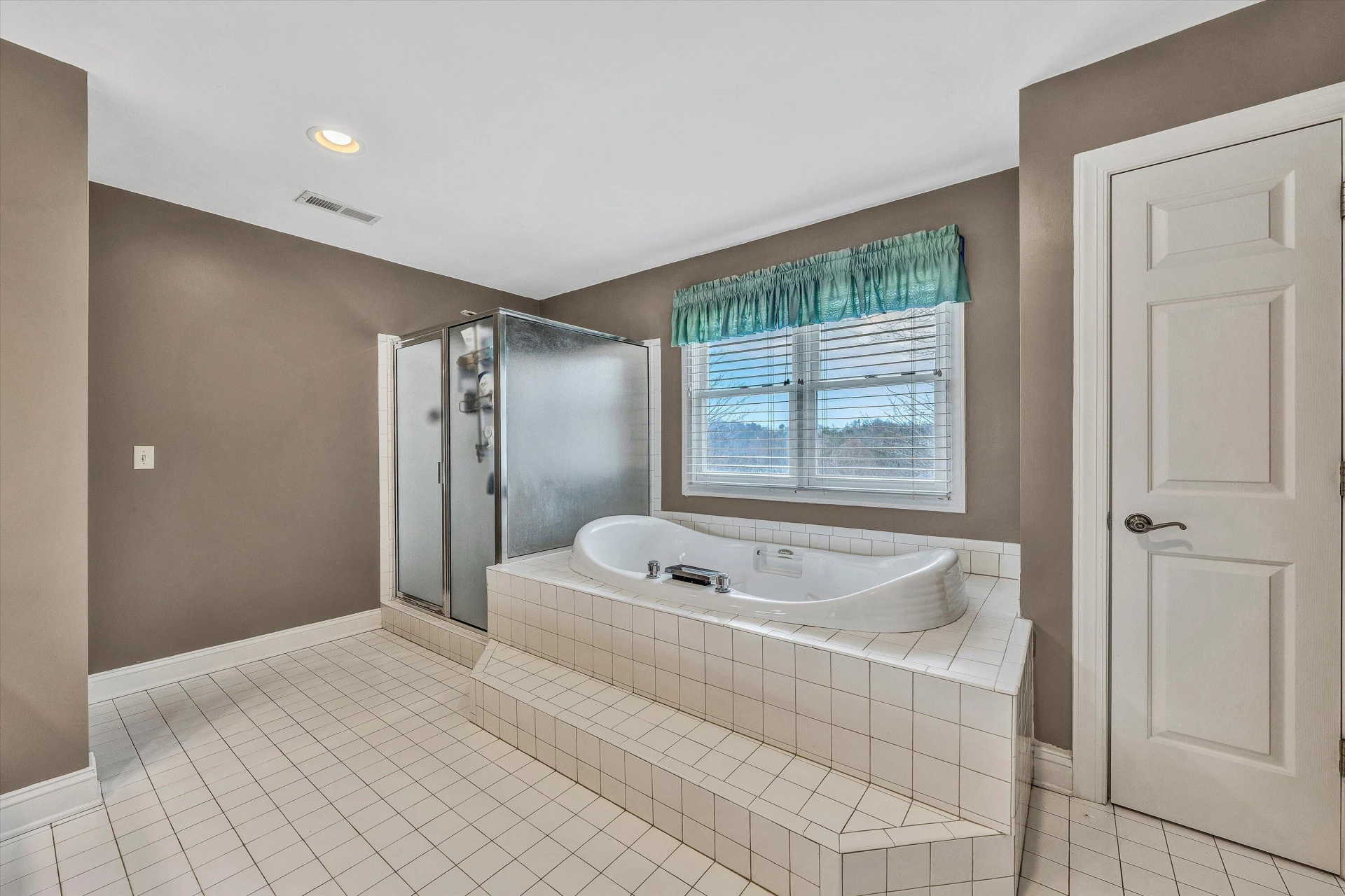 8322 Cardington DR - Photo 22