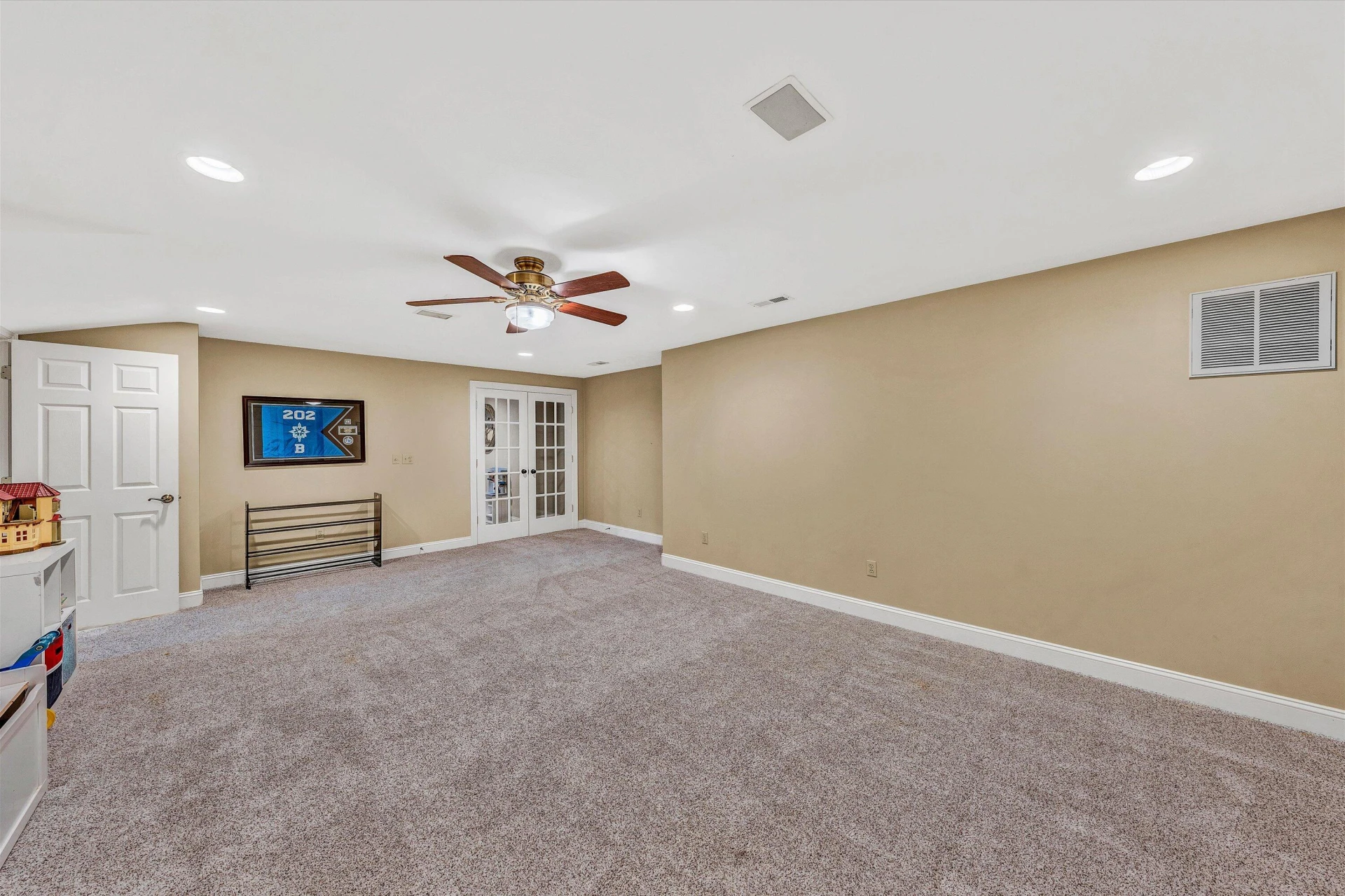 8322 Cardington DR - Photo 37