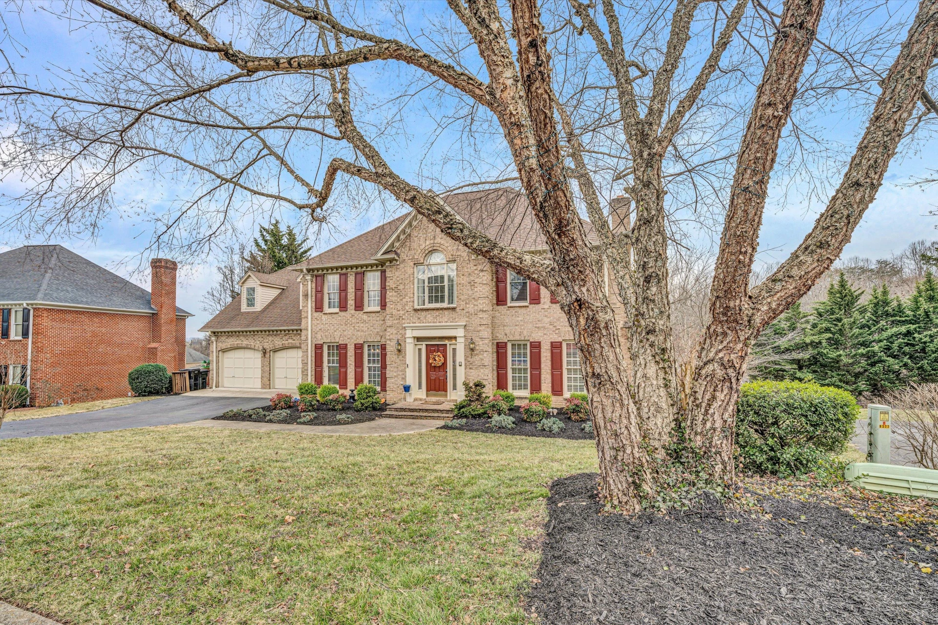 8322 Cardington DR - Photo 4