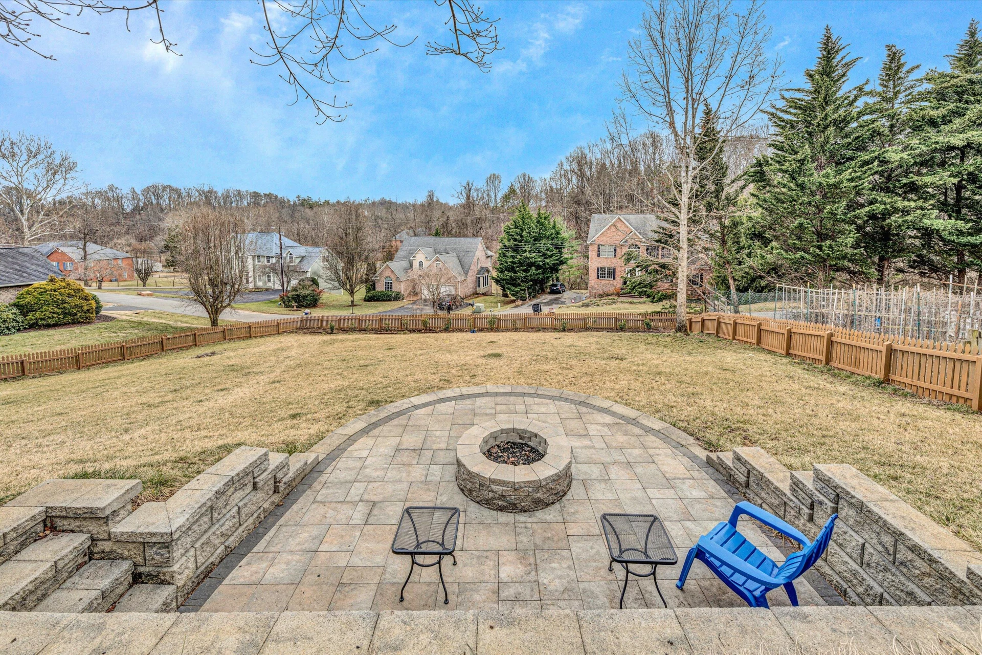 8322 Cardington DR - Photo 44