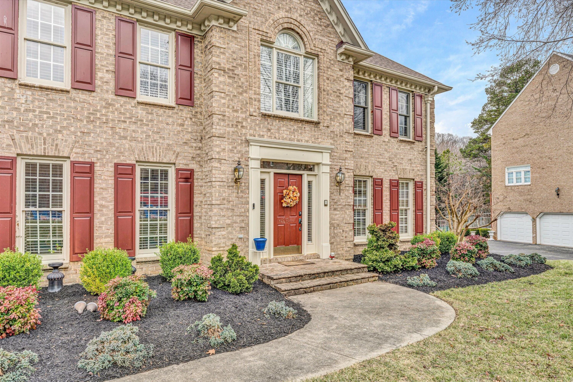 8322 Cardington DR - Photo 6