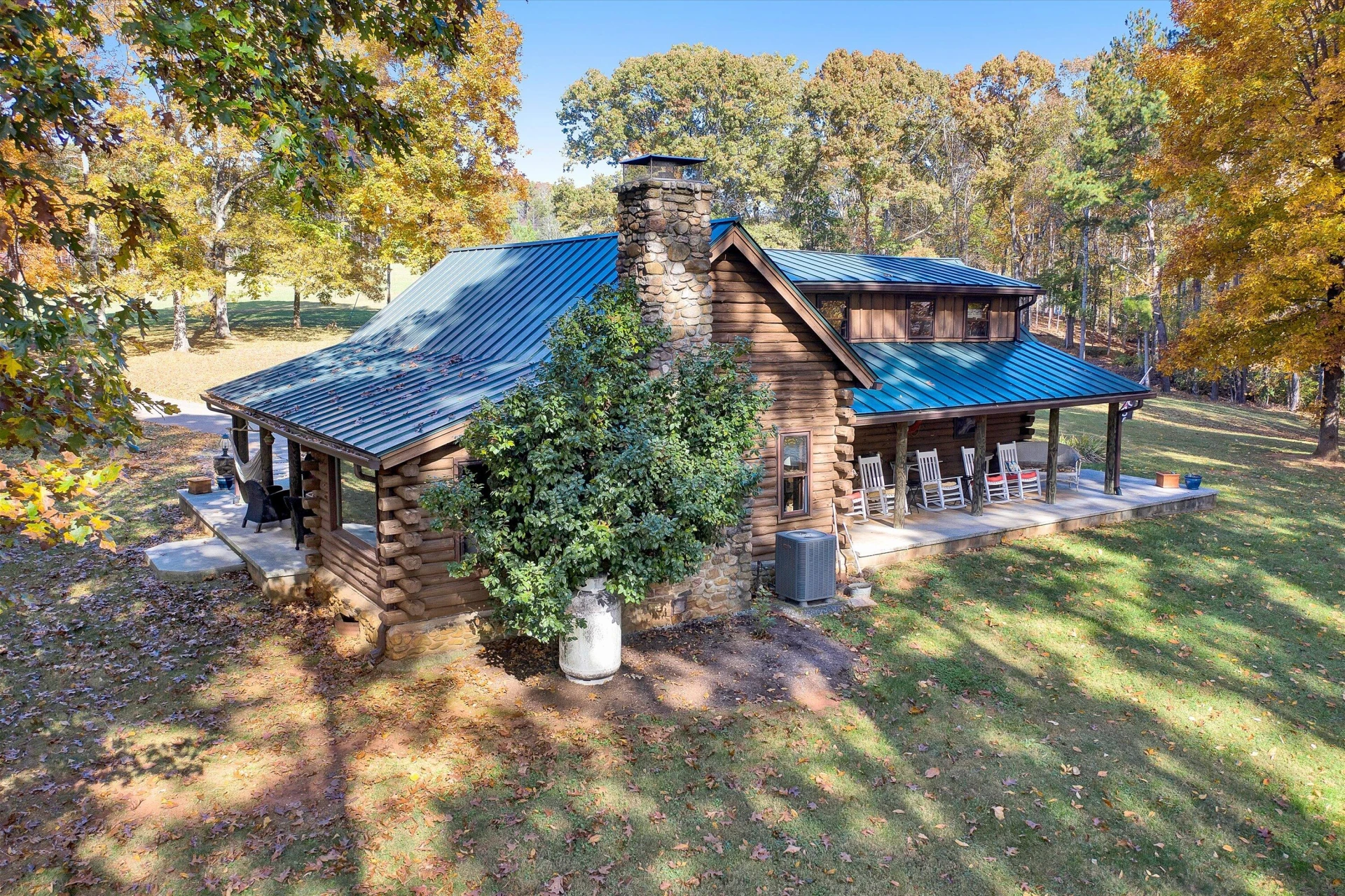 1180 Emmitt LN - Photo 10