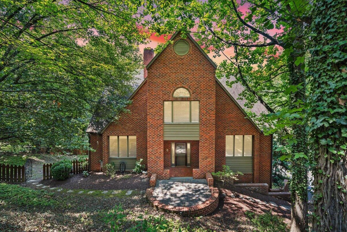 3501 Peakwood DR