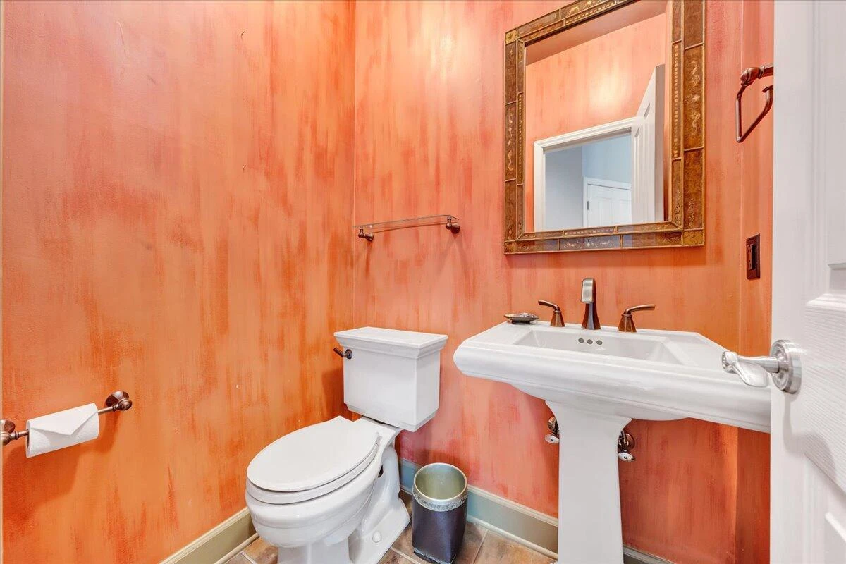 3501 Peakwood DR - Photo 32