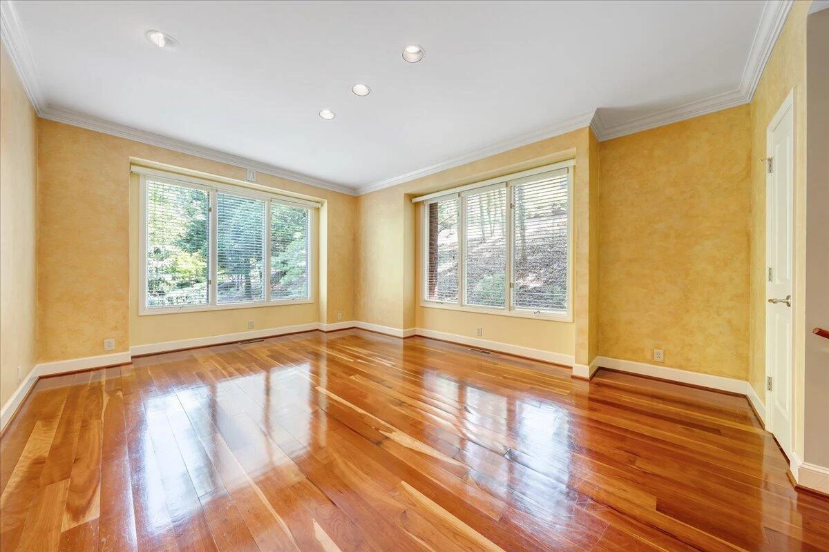 3501 Peakwood DR - Photo 9