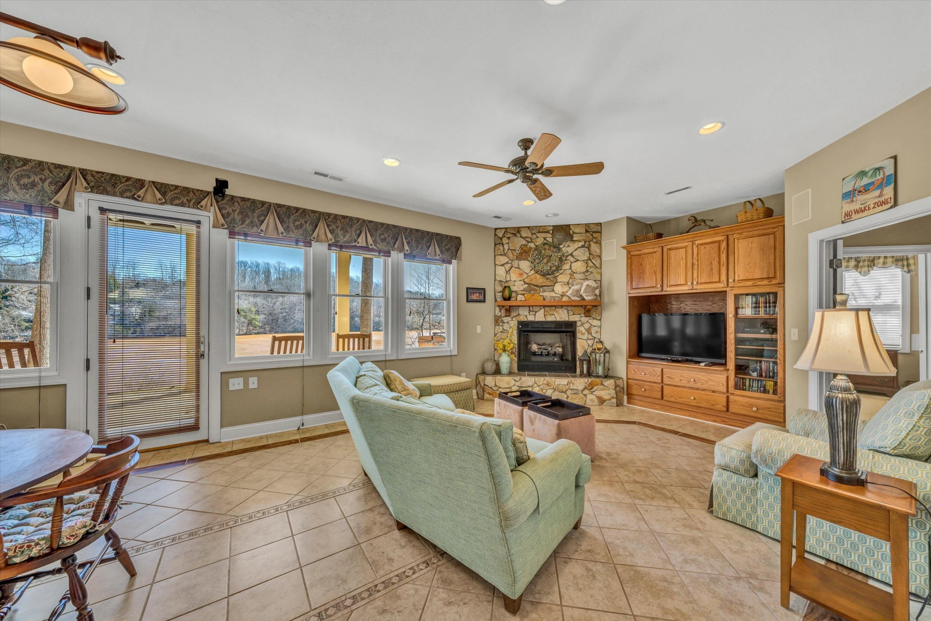 300 Admirals WAY - Photo 40