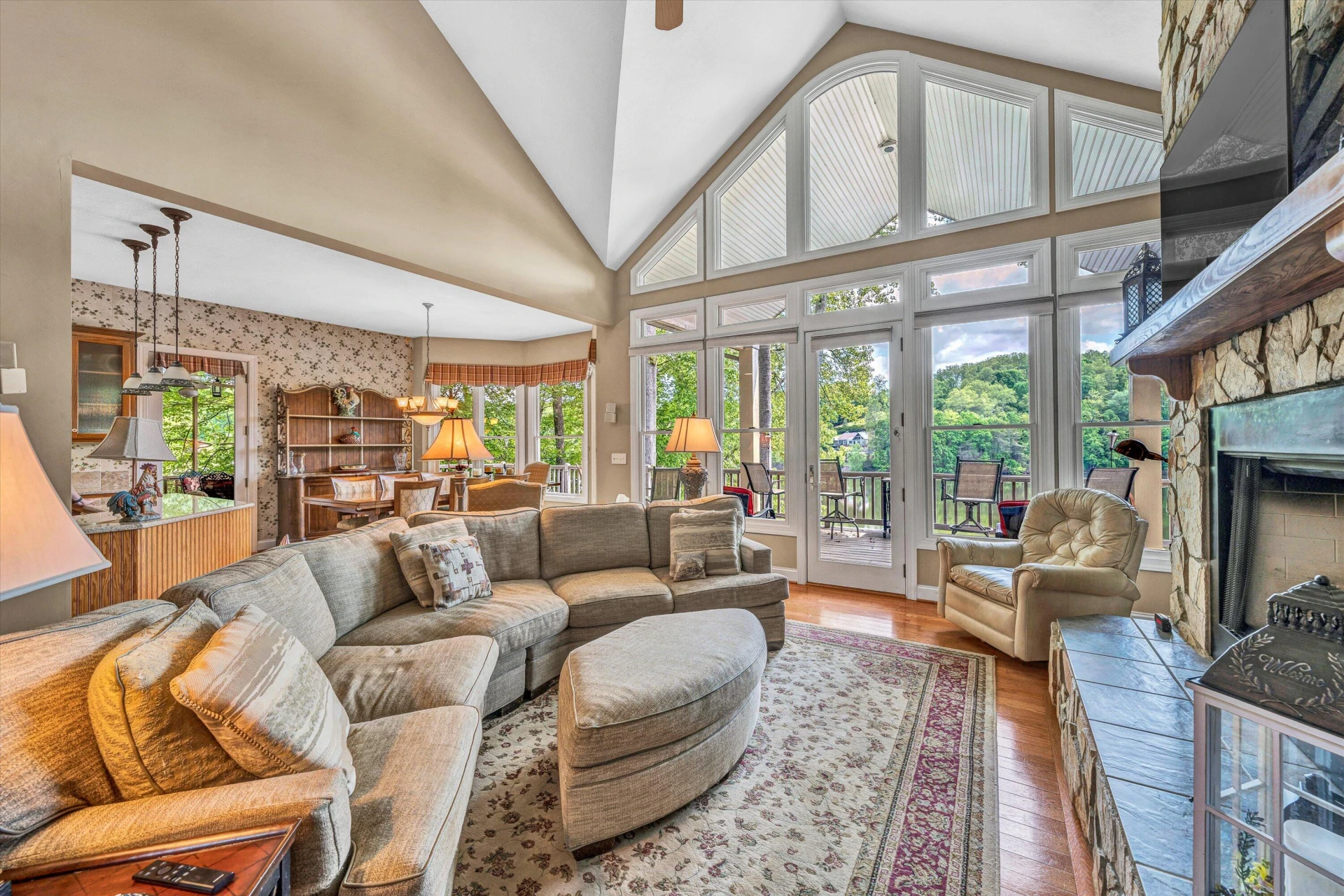 300 Admirals WAY - Photo 9