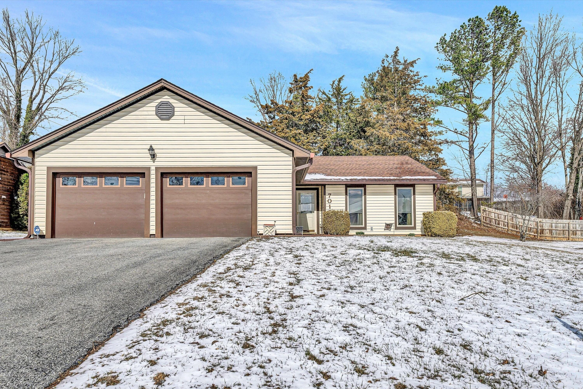 7015 Autumn Wood LN - Photo 2