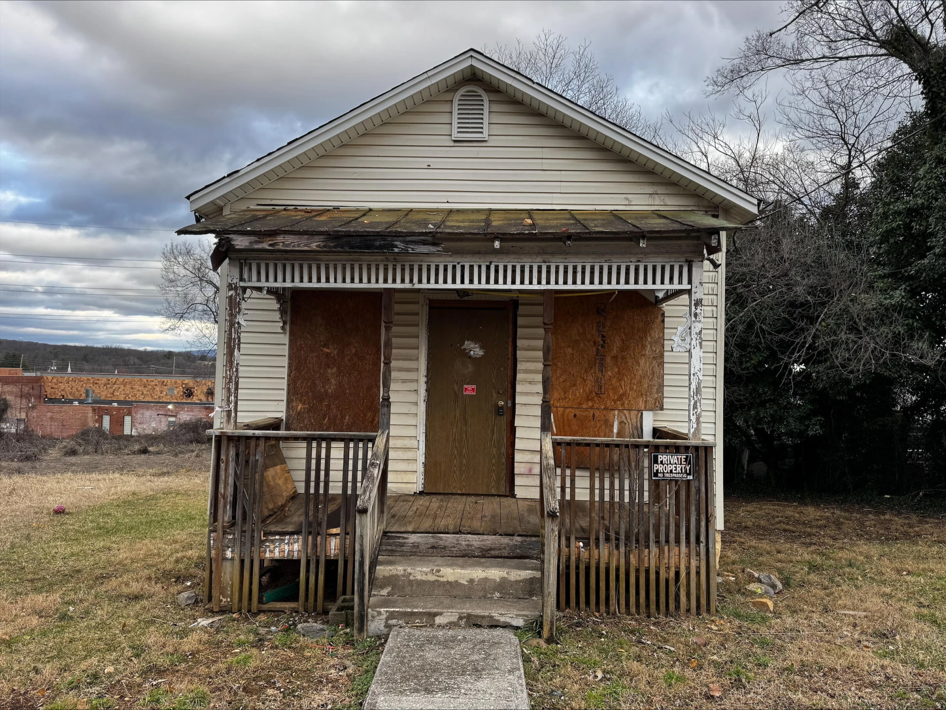 3103 Shenandoah Valley AVE