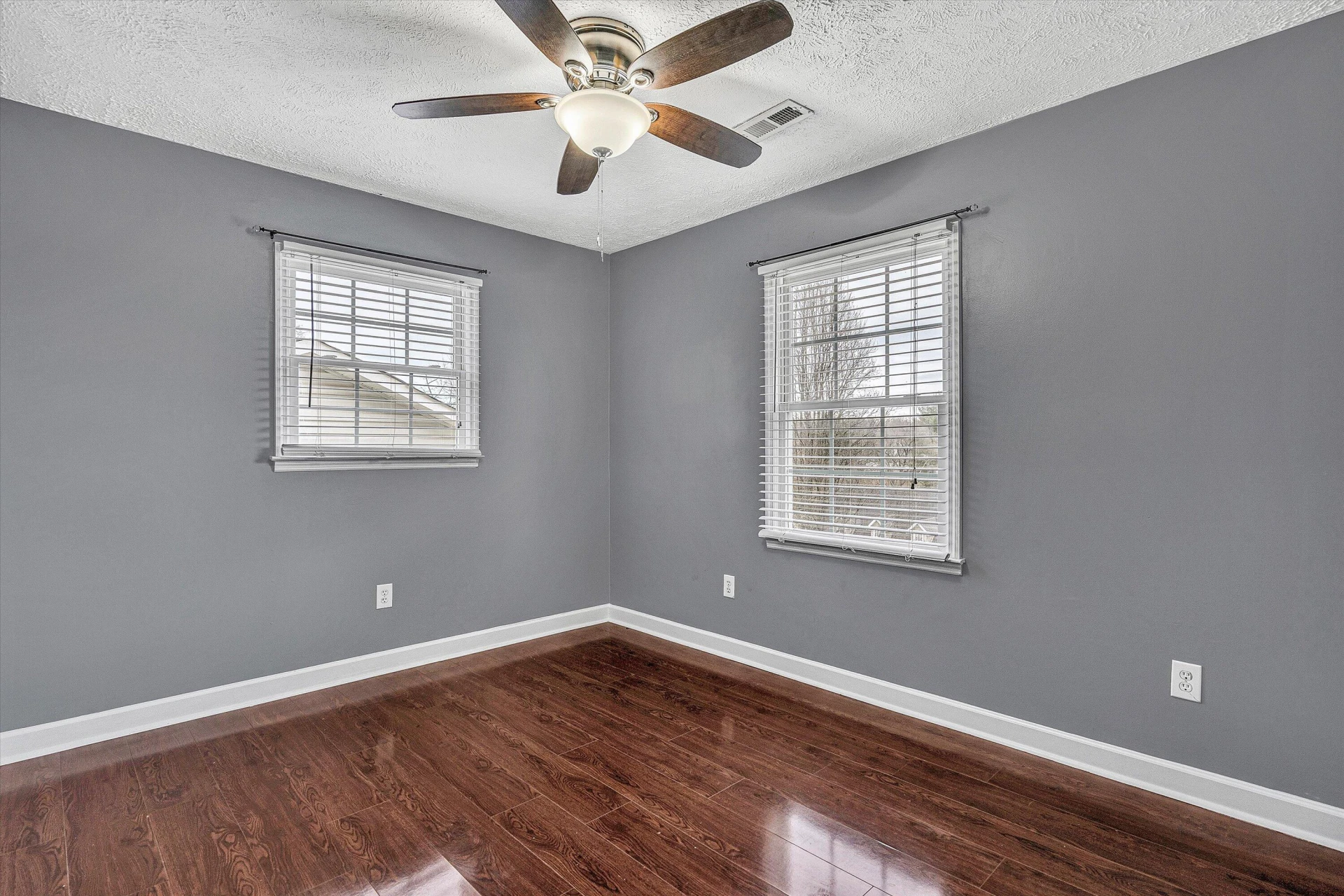 2340 Locust Grove CIR - Photo 15