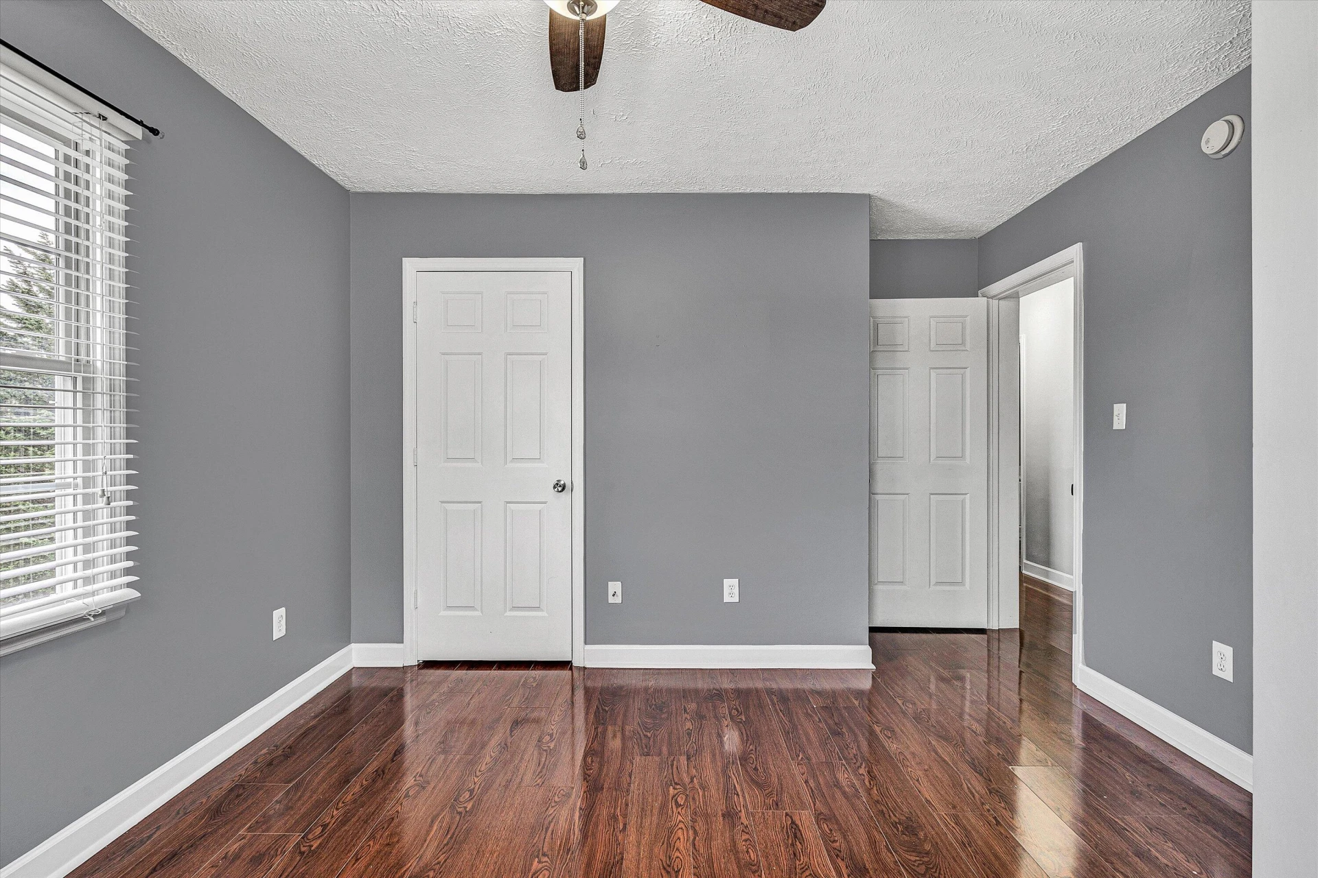 2340 Locust Grove CIR - Photo 16