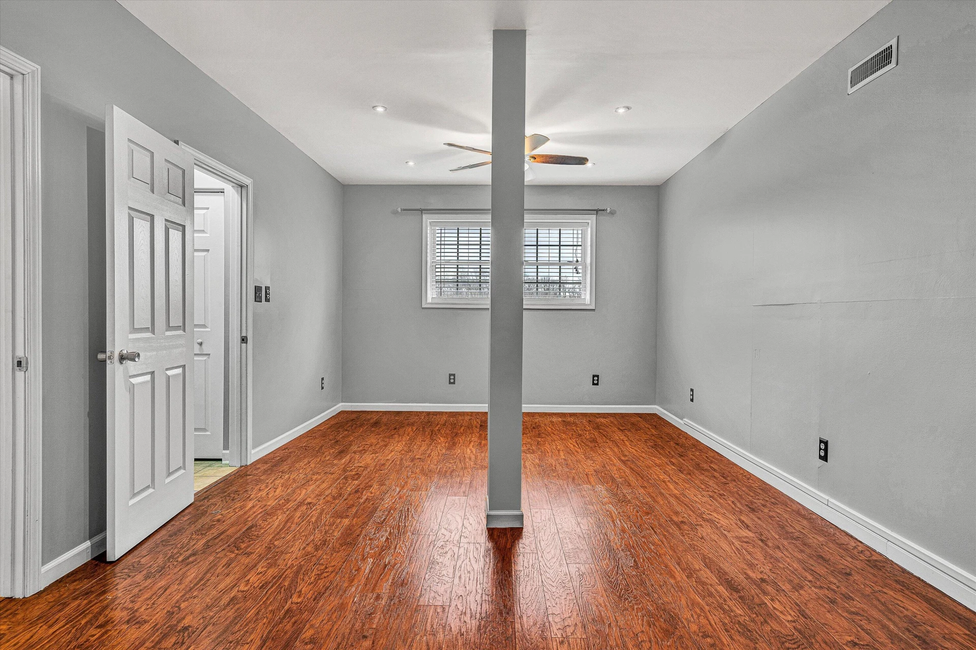 2340 Locust Grove CIR - Photo 22