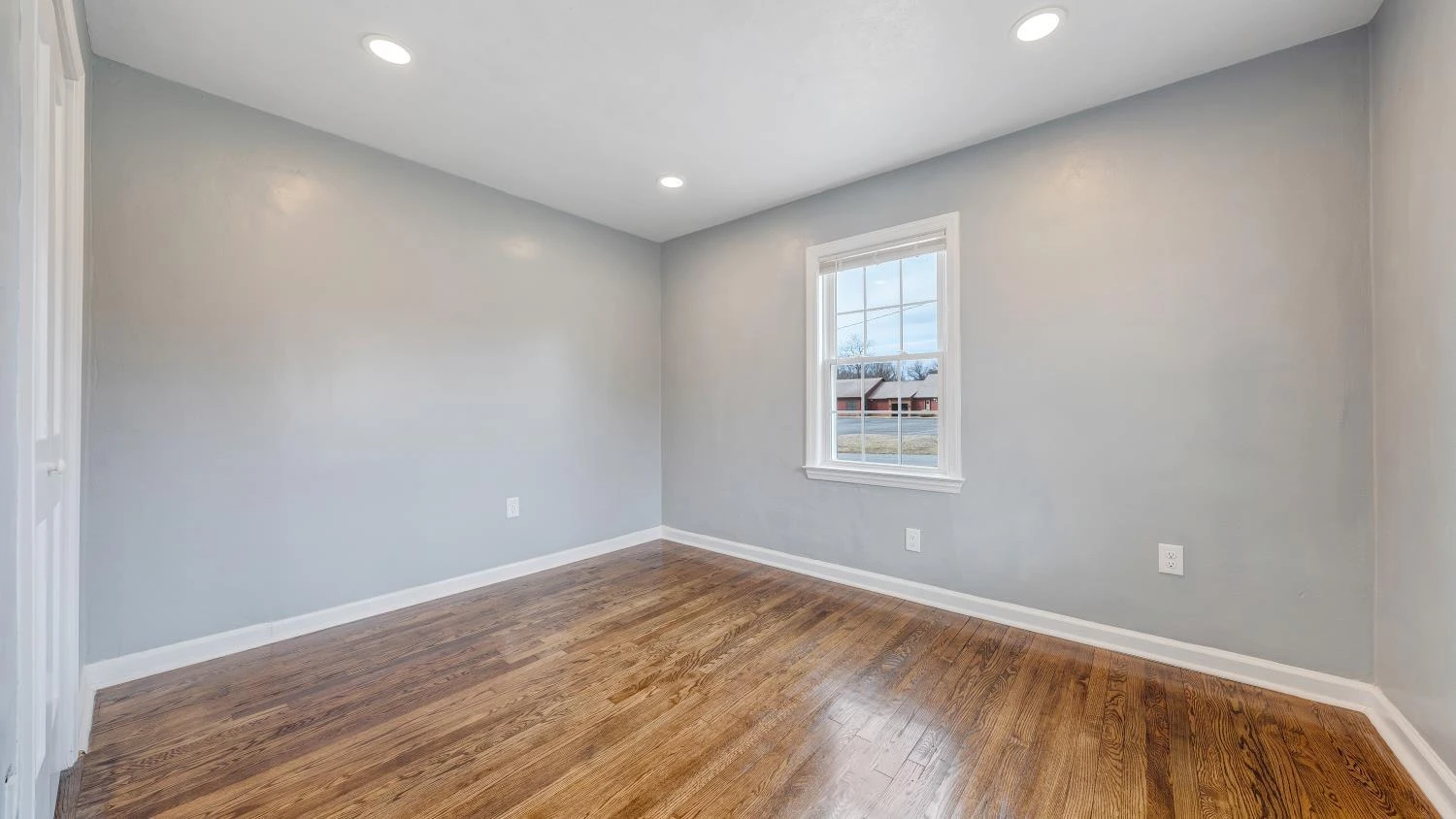 2846 Cove RD - Photo 18