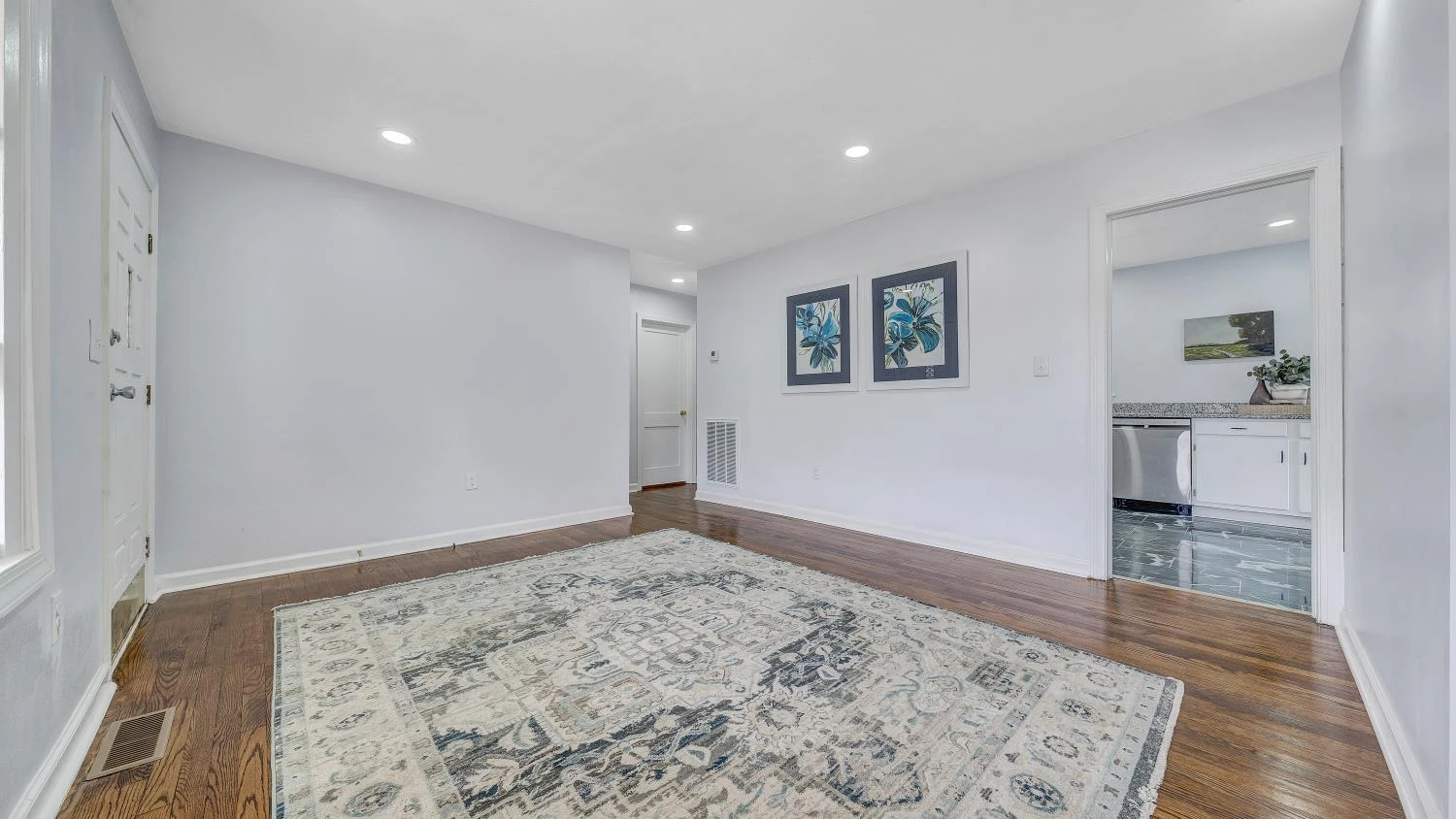 2846 Cove RD - Photo 7