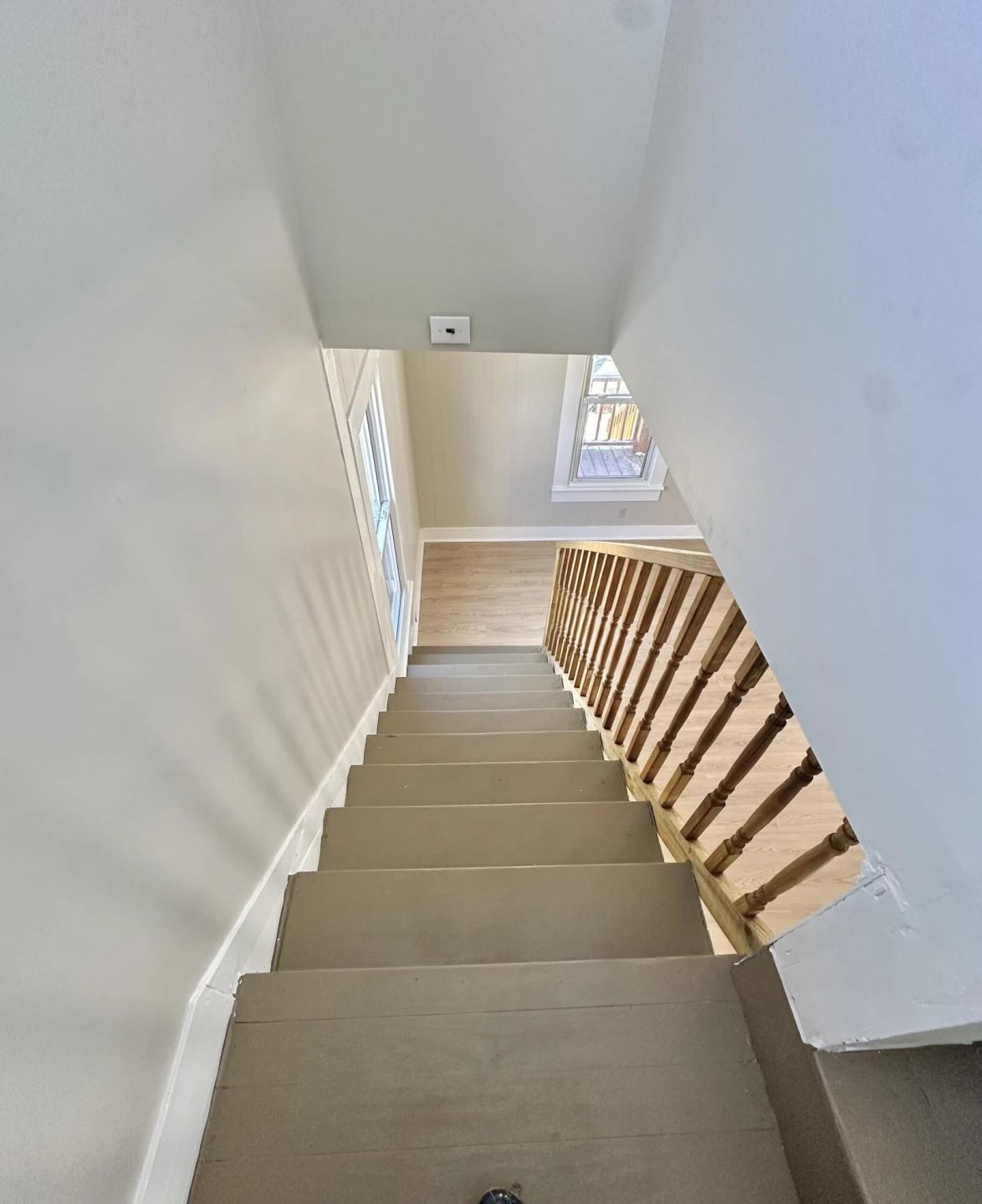 704 Pocahontas AVE - Photo 25