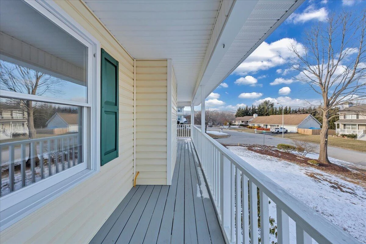 1200 Meadowview DR - Photo 11