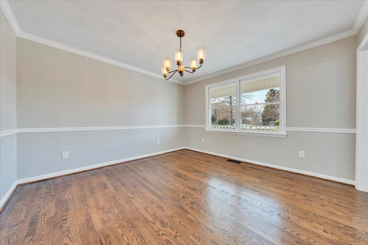 1200 Meadowview DR - Photo 33