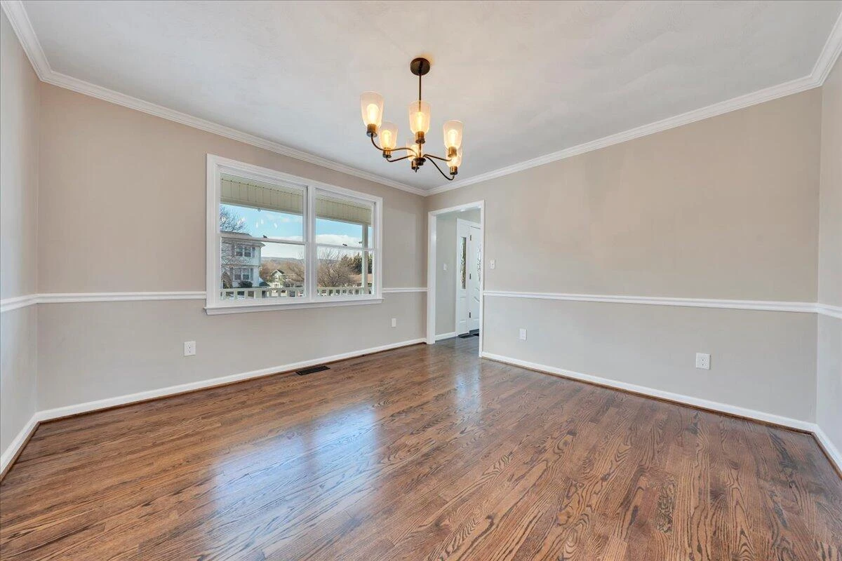1200 Meadowview DR - Photo 34