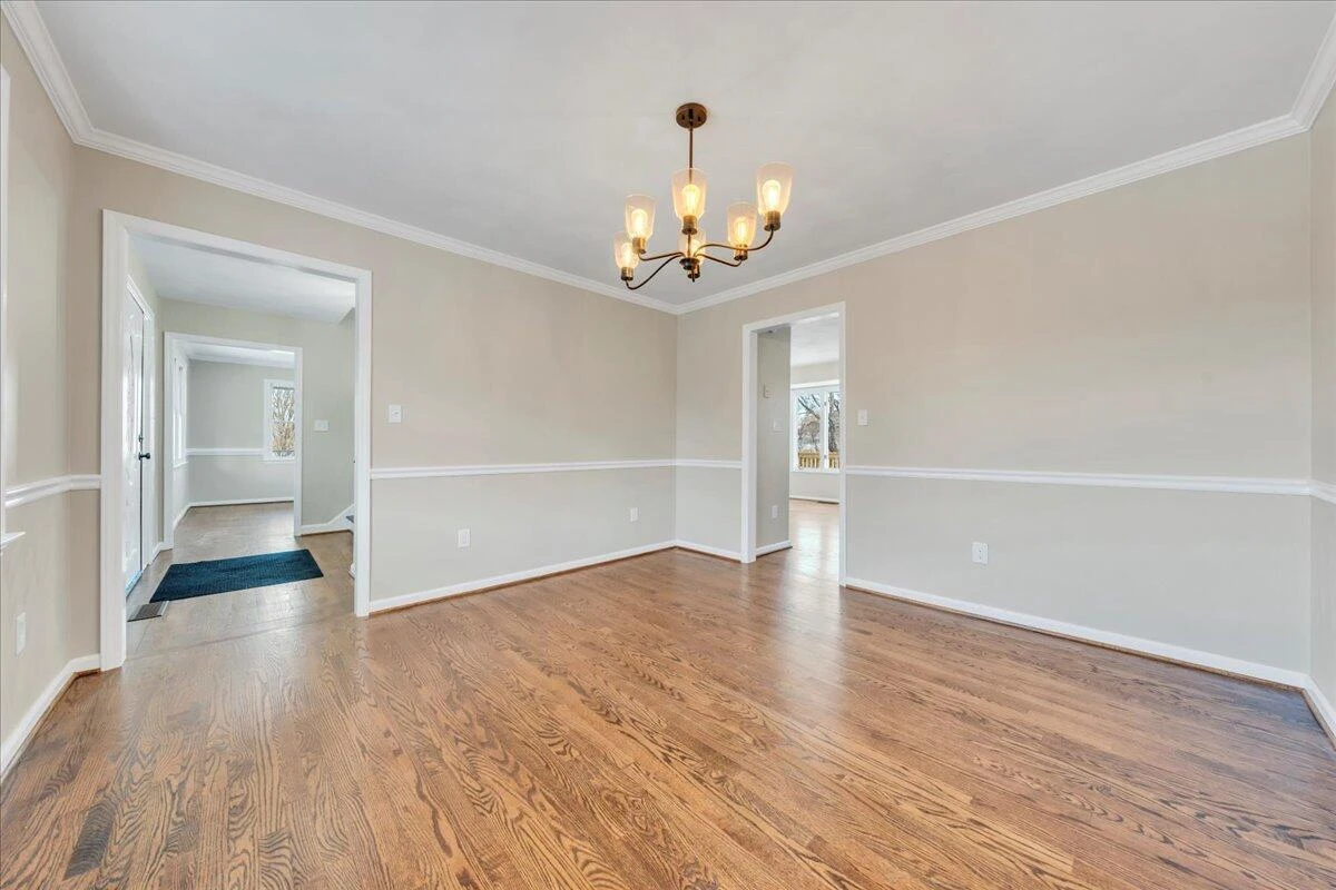 1200 Meadowview DR - Photo 36