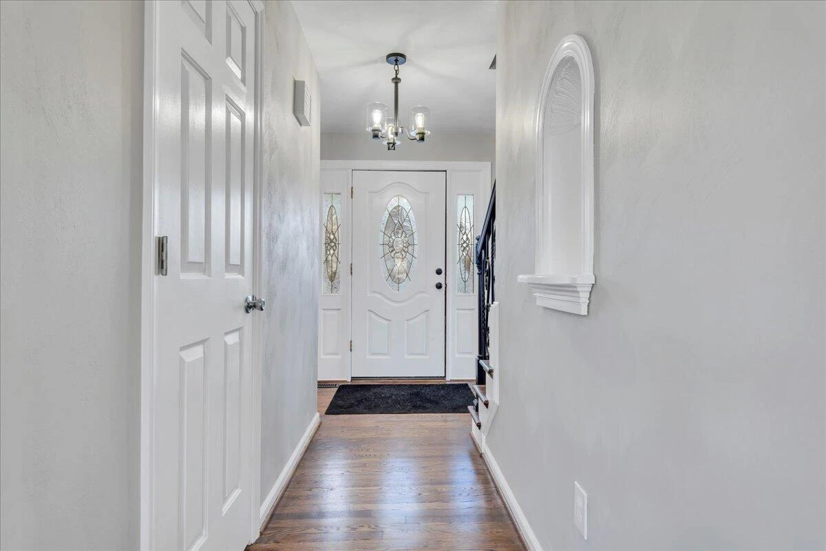 1200 Meadowview DR - Photo 37