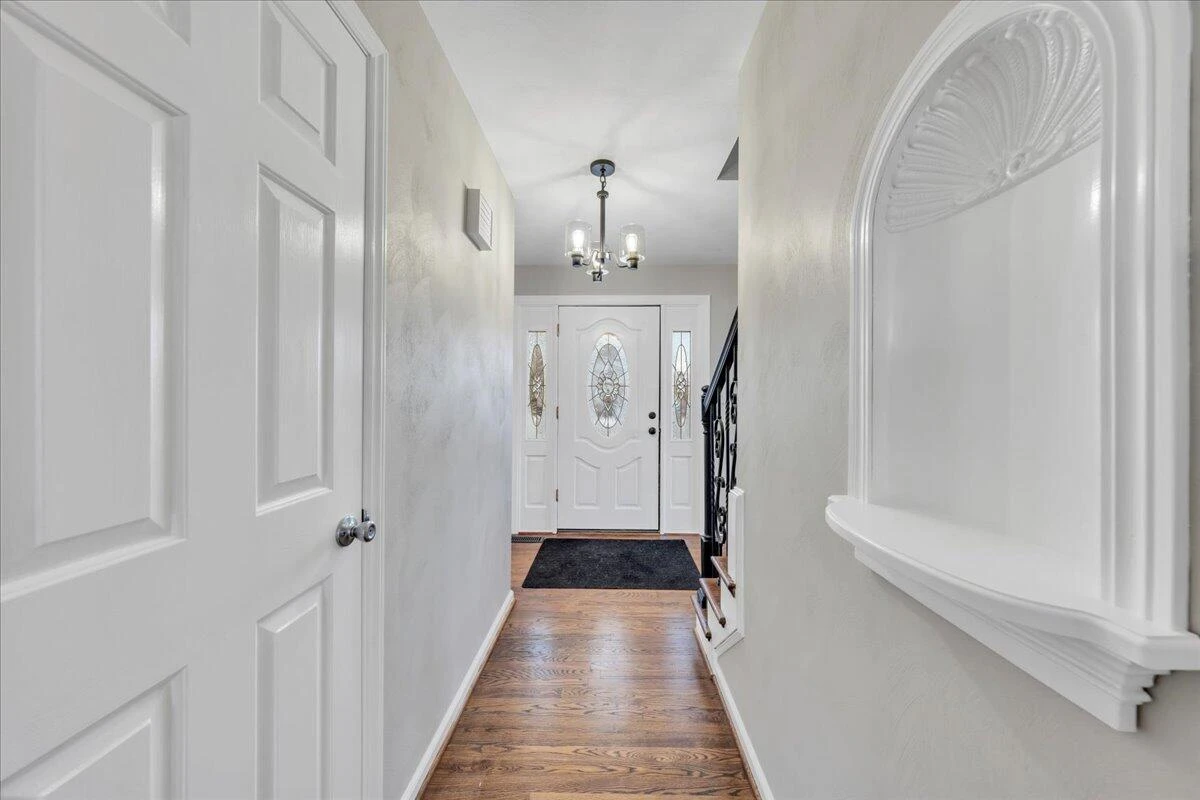 1200 Meadowview DR - Photo 38