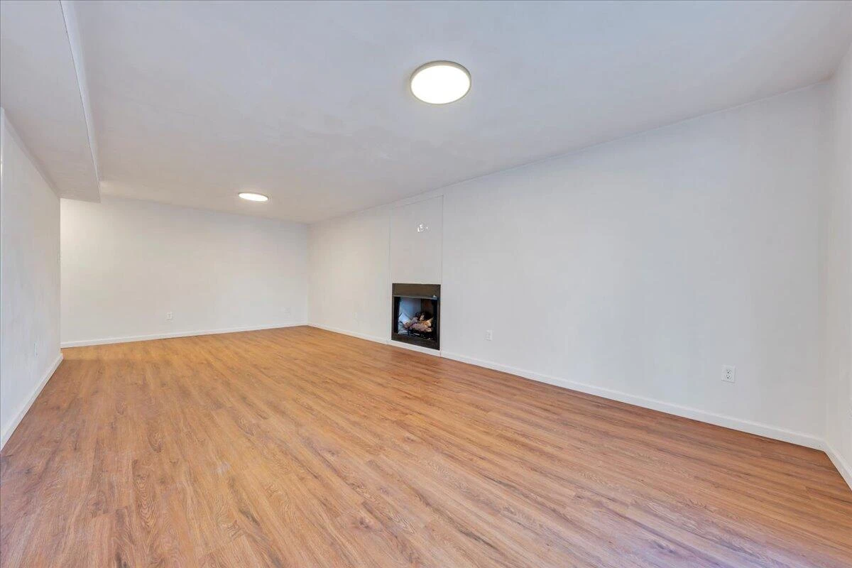 1200 Meadowview DR - Photo 54