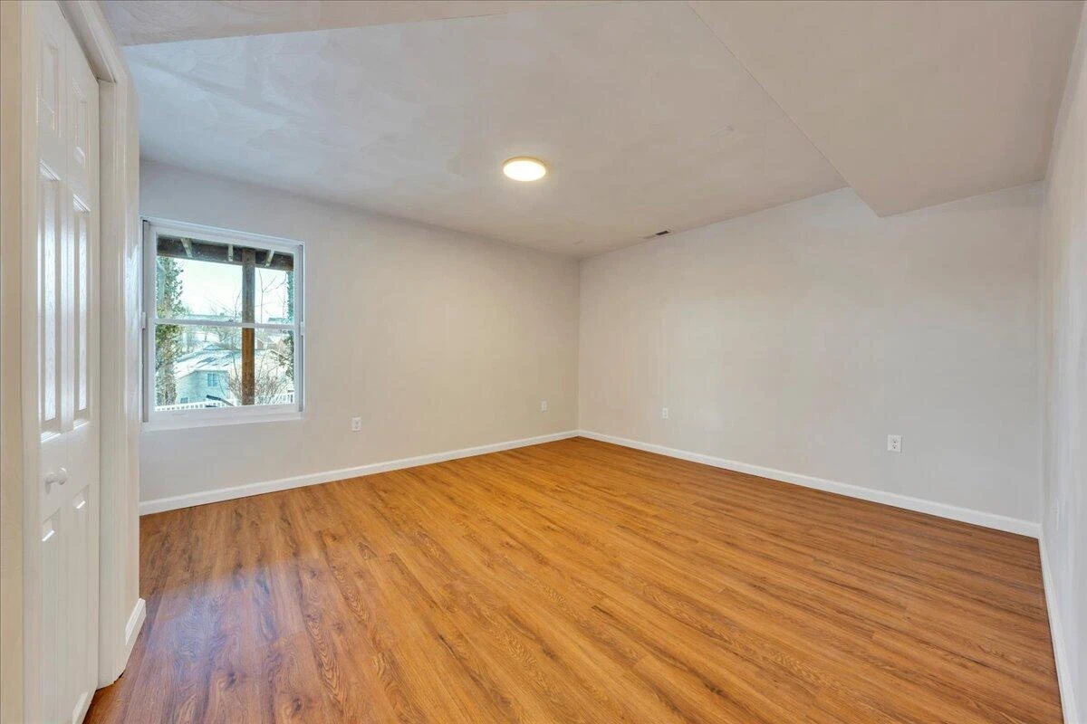 1200 Meadowview DR - Photo 55