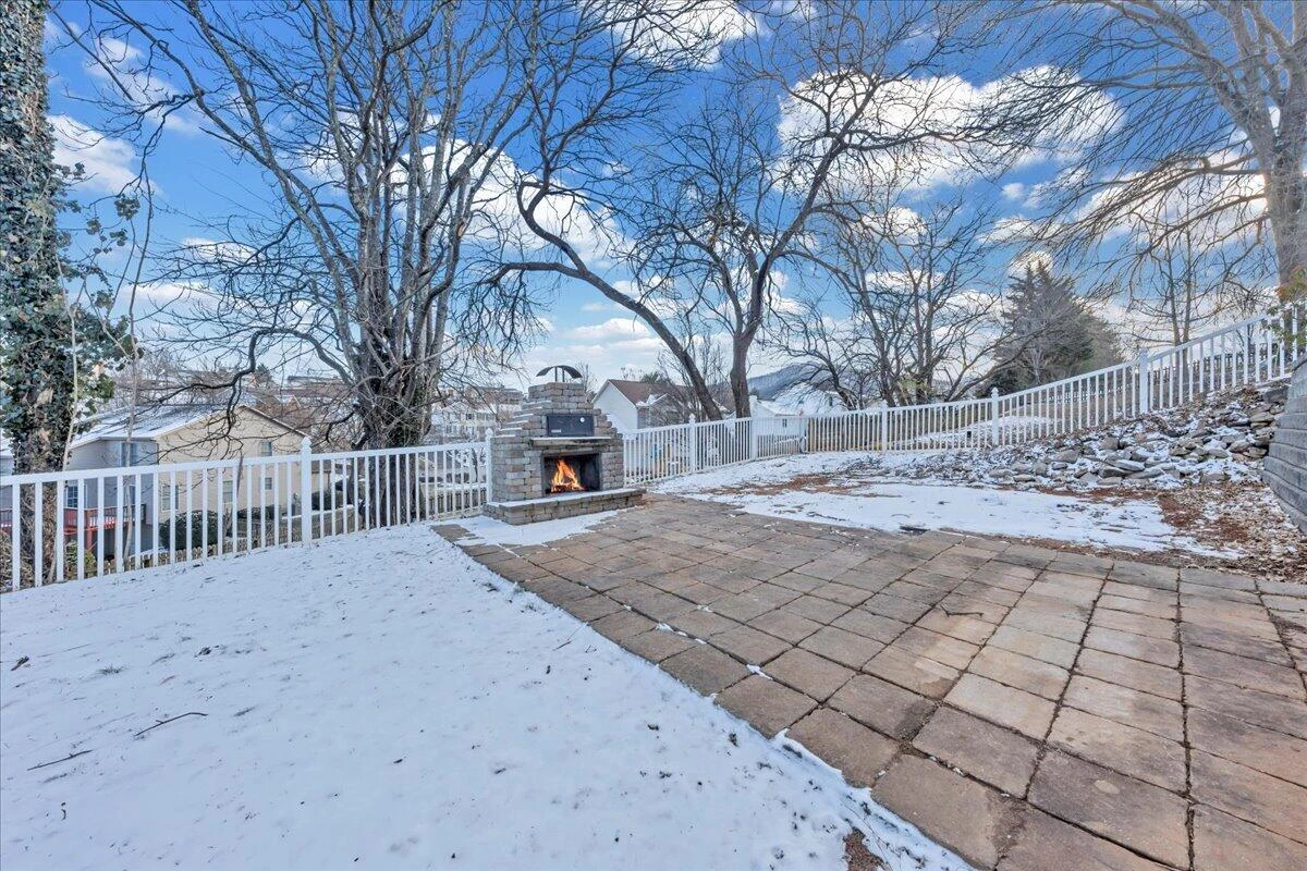1200 Meadowview DR - Photo 64