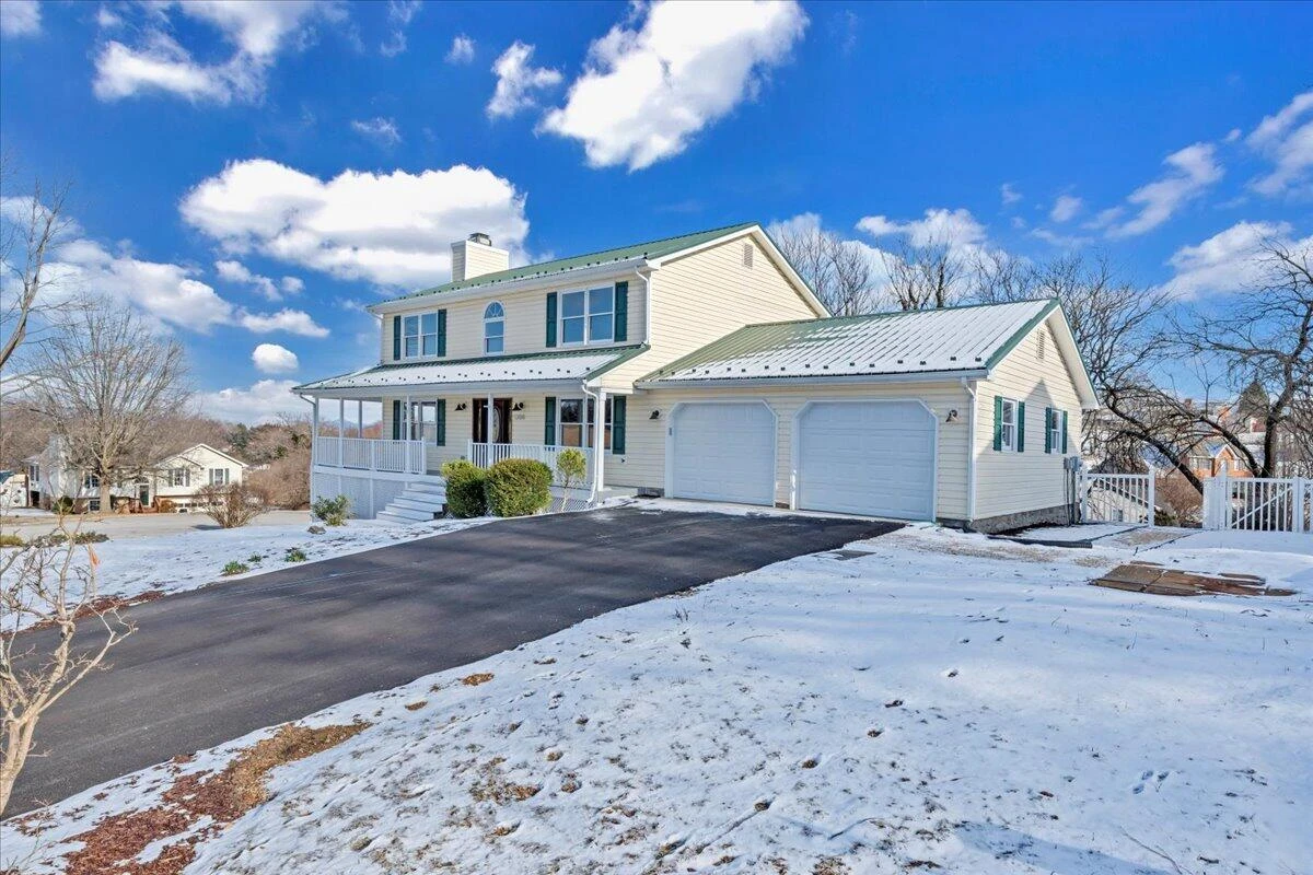 1200 Meadowview DR - Photo 7