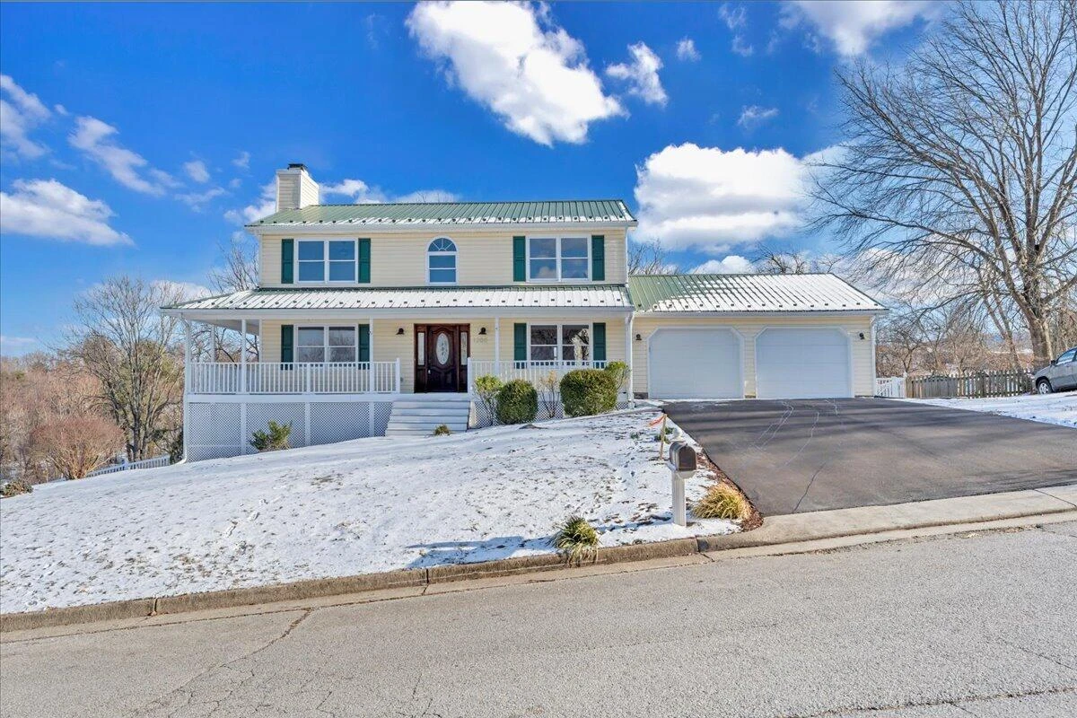 1200 Meadowview DR - Photo 8