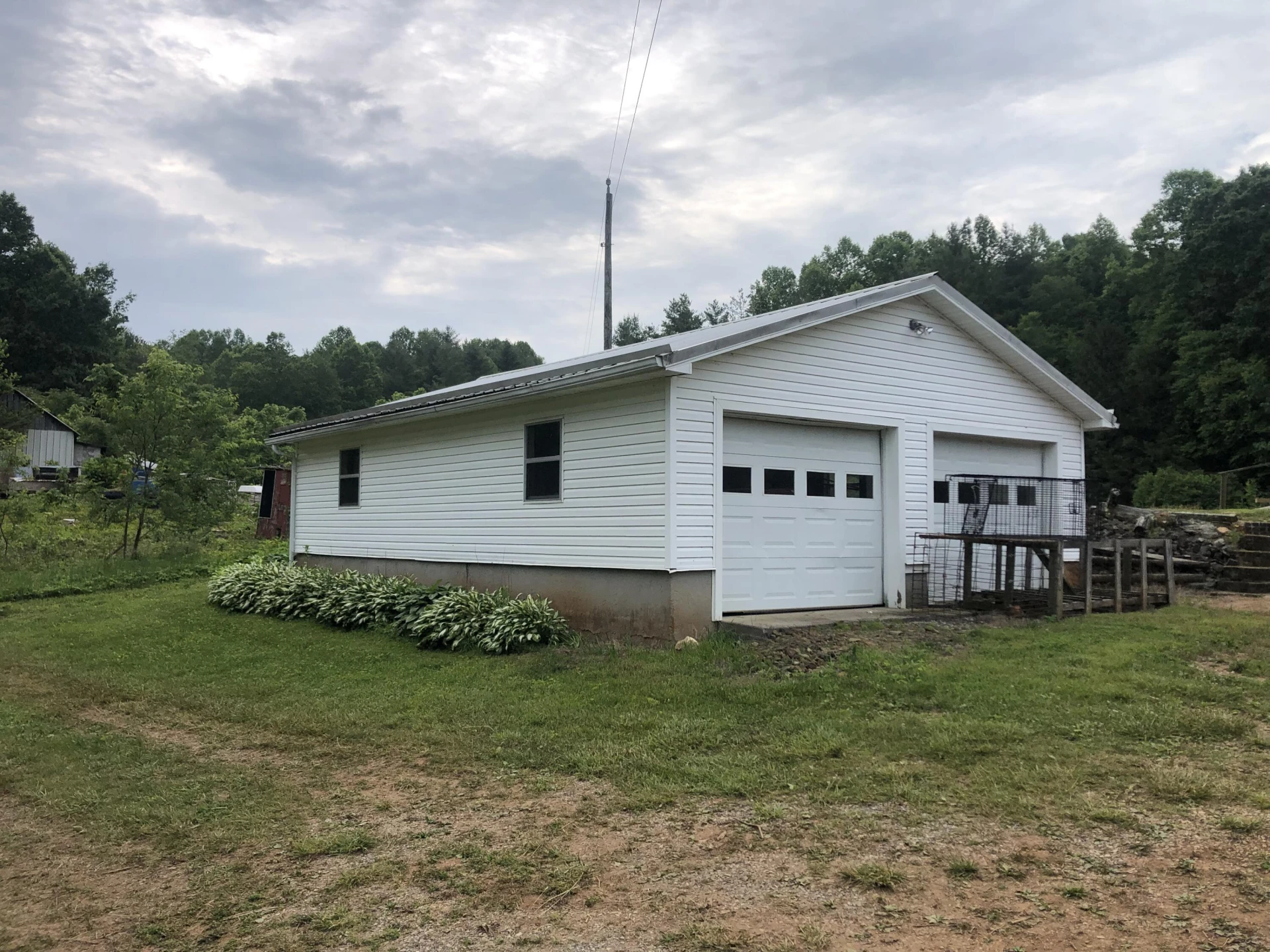 629 Paradise LN - Photo 4