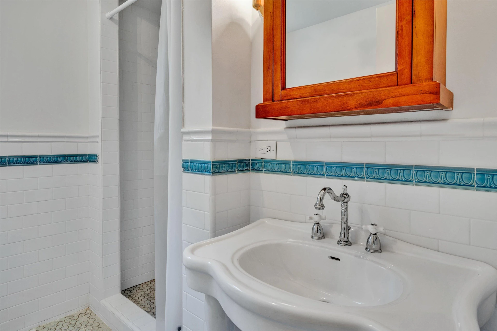 370 Rustic Ridge RD - Photo 14