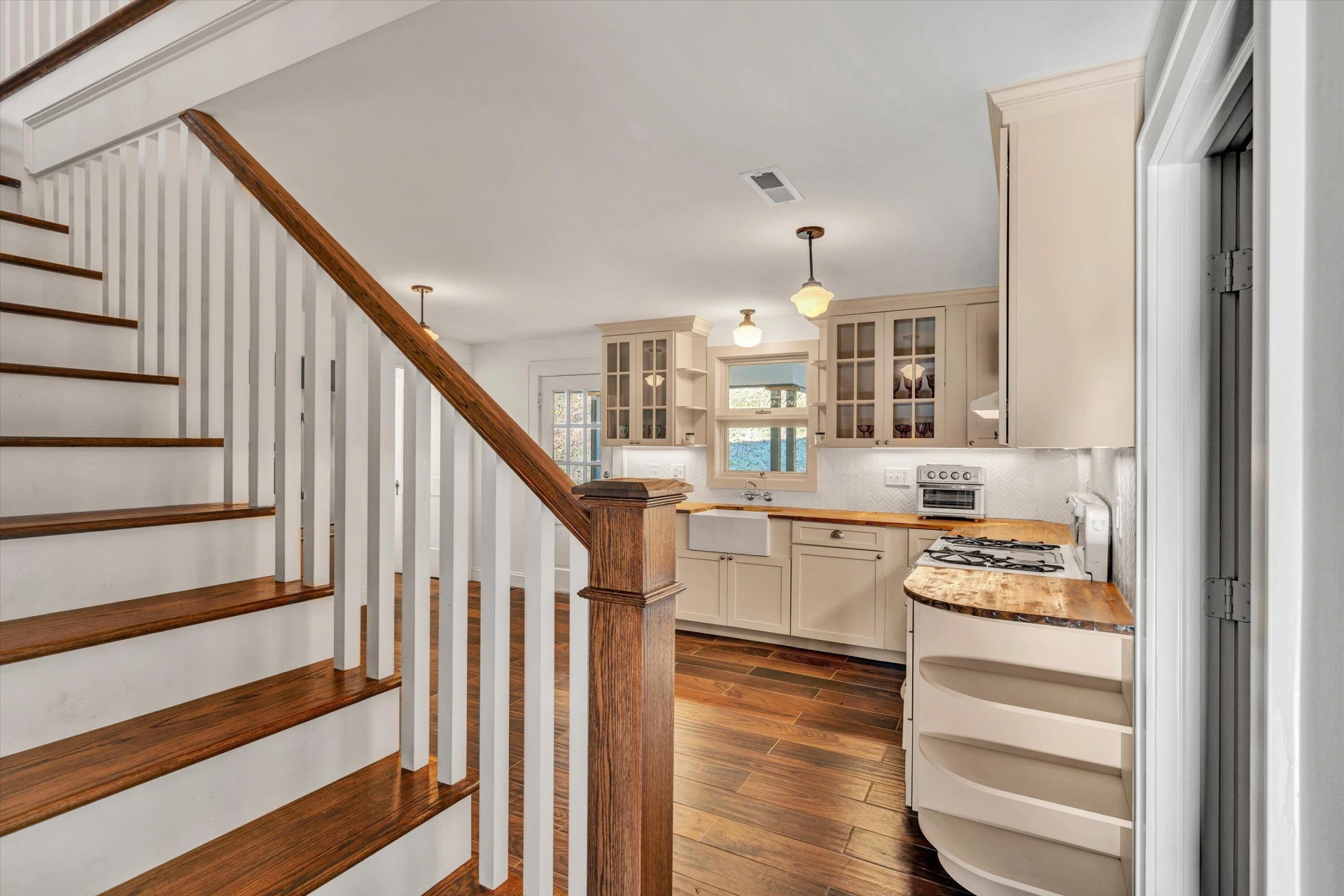 370 Rustic Ridge RD - Photo 16