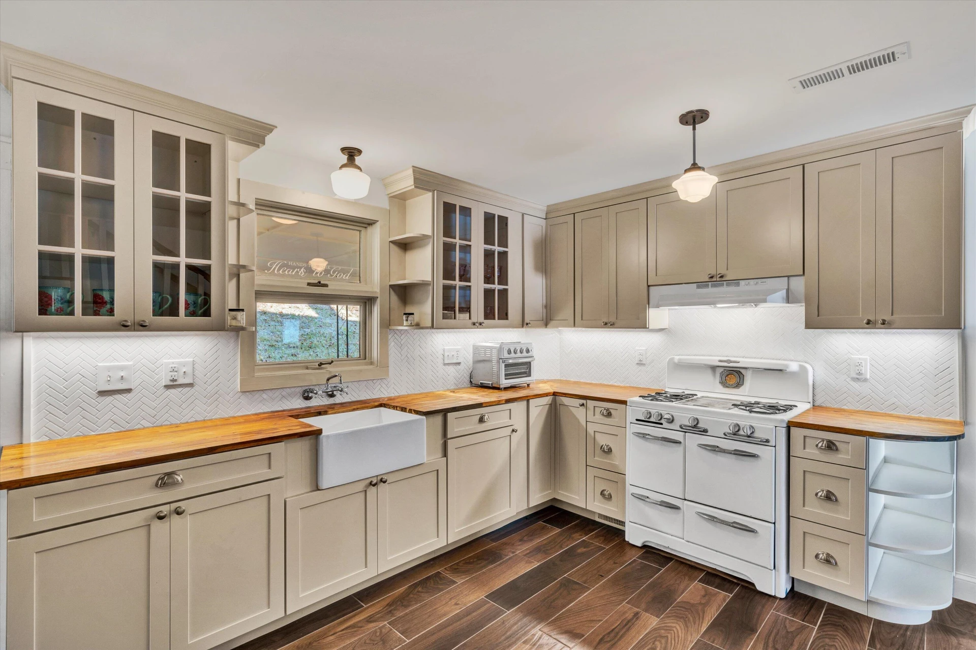 370 Rustic Ridge RD - Photo 4