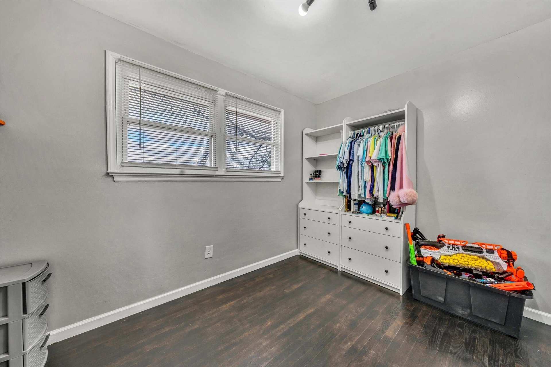 533 Fleming AVE - Photo 15