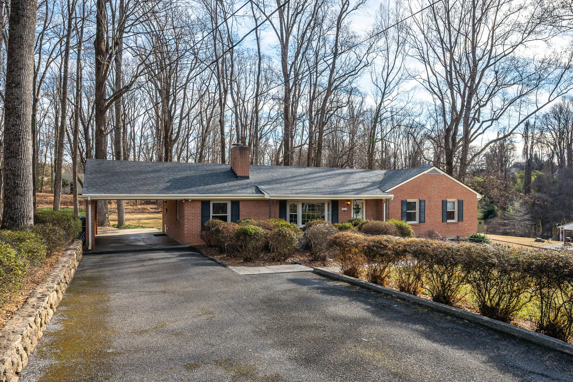 921 Watson PL - Photo 2