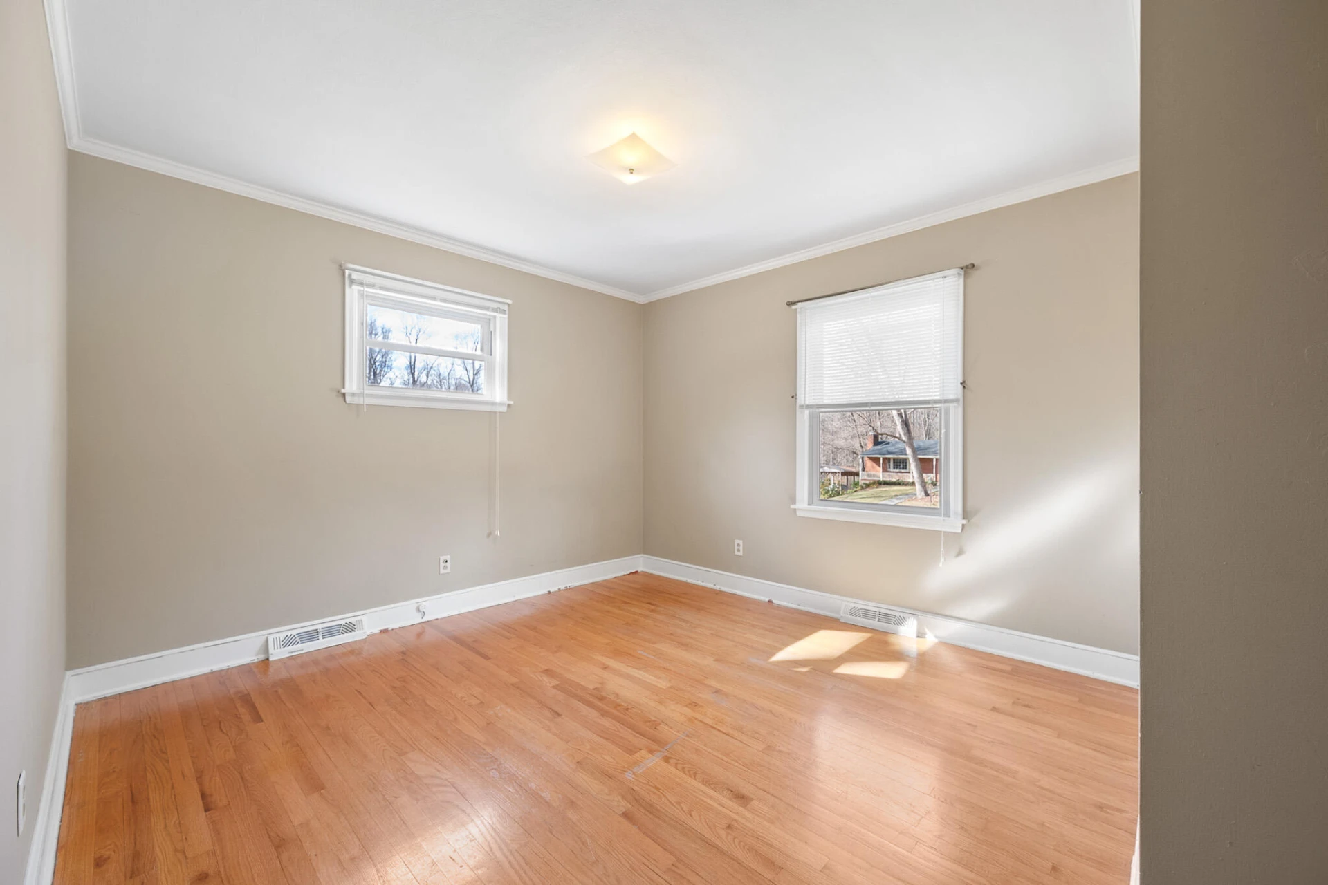 921 Watson PL - Photo 27