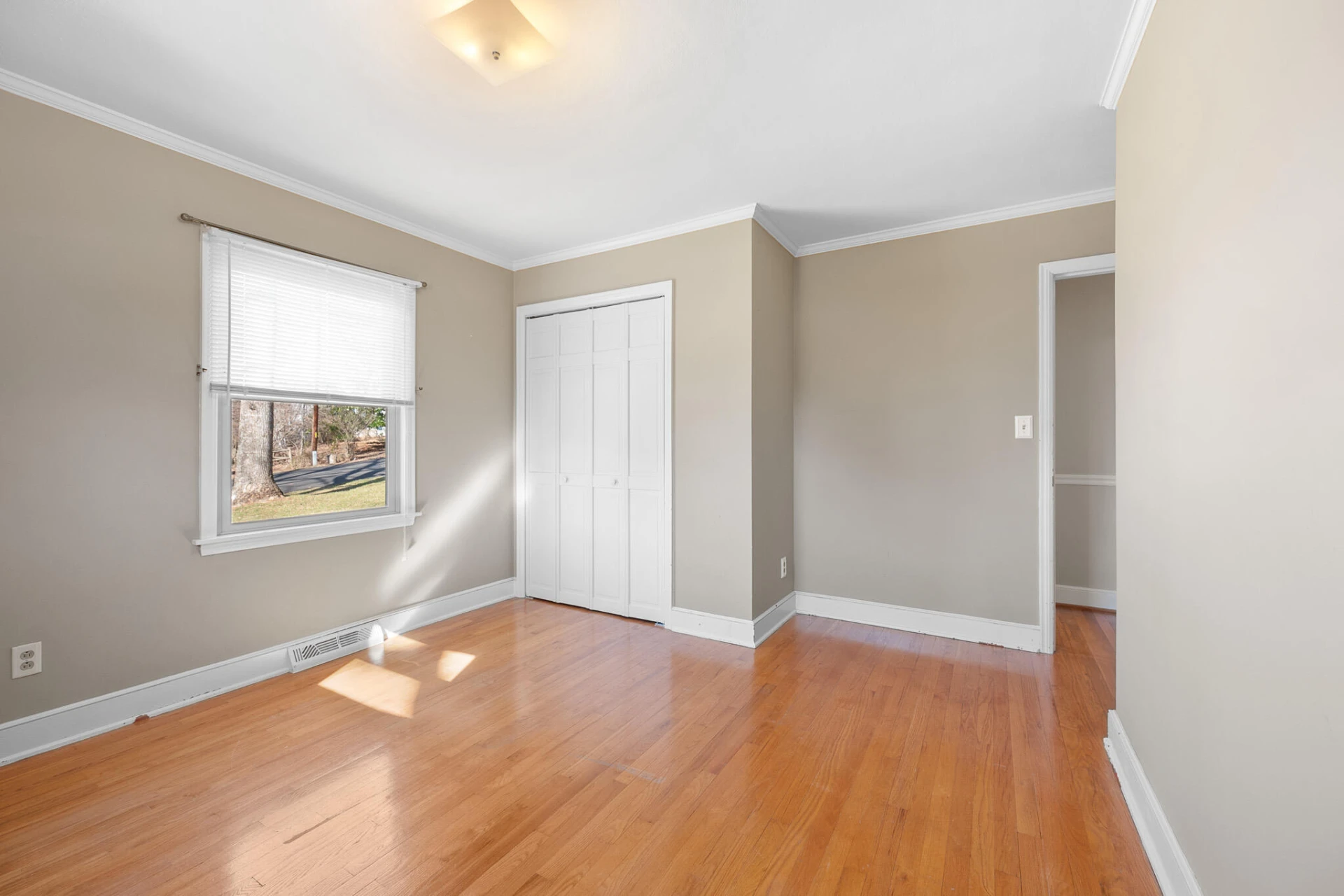 921 Watson PL - Photo 28