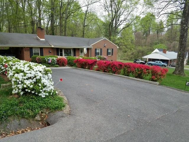 921 Watson PL - Photo 3